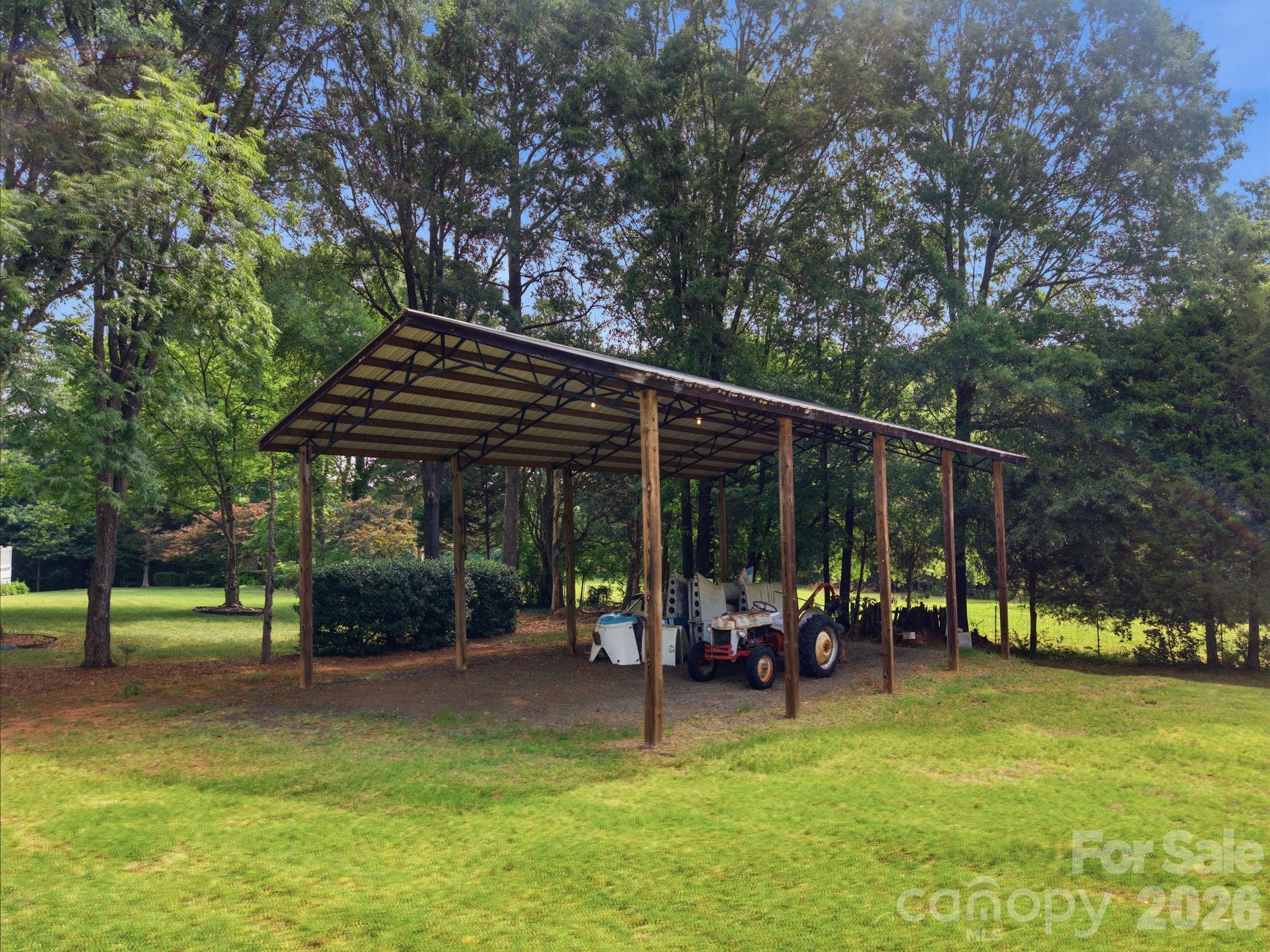 132 Monarch Lane — Mooresville