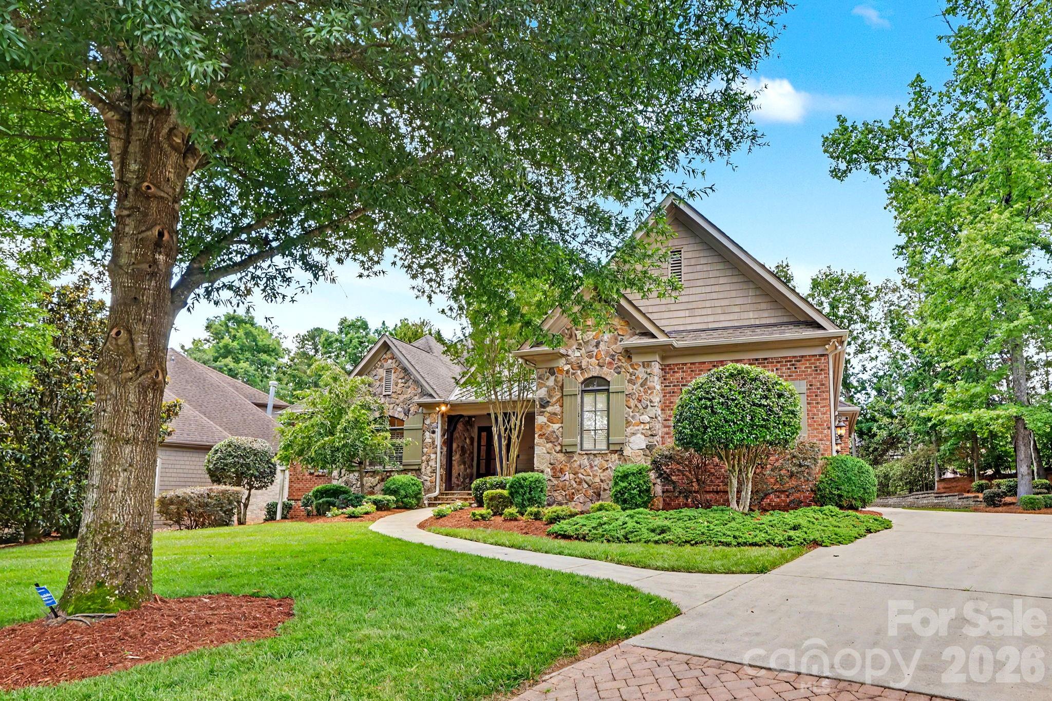 508 Hideaway Ridge Court — Matthews