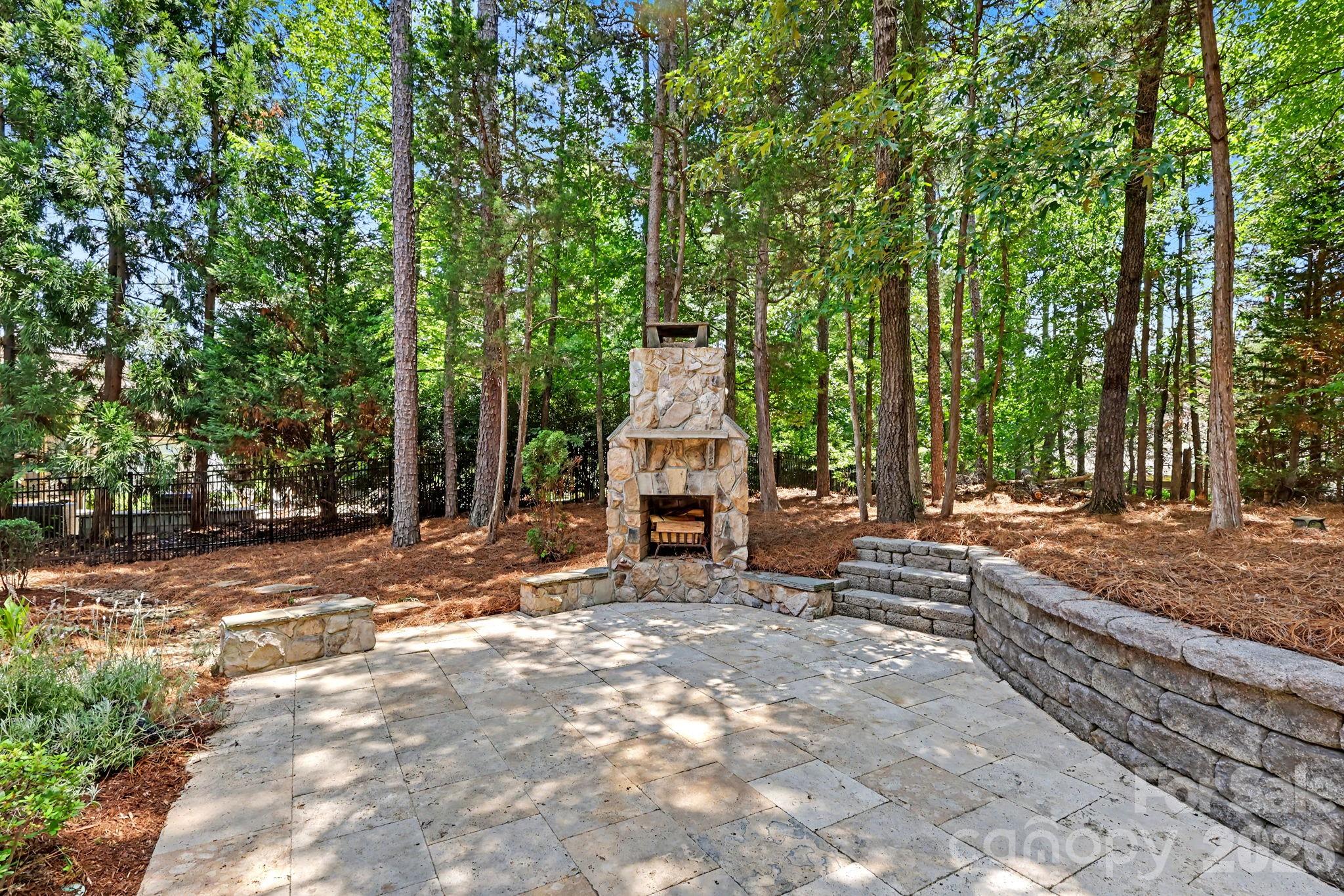 508 Hideaway Ridge Court — Matthews