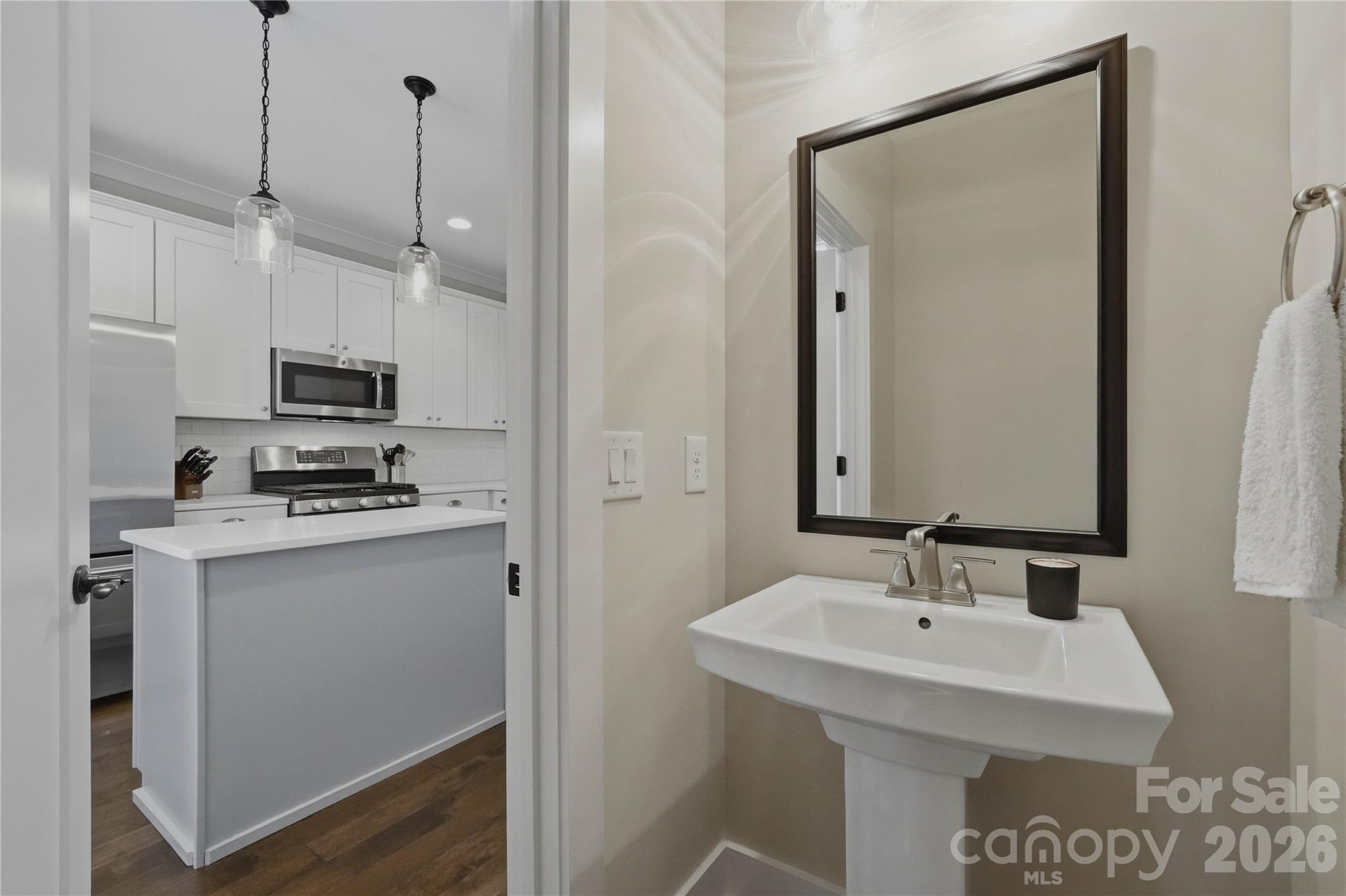 1636 Kenilworth Avenue — Charlotte