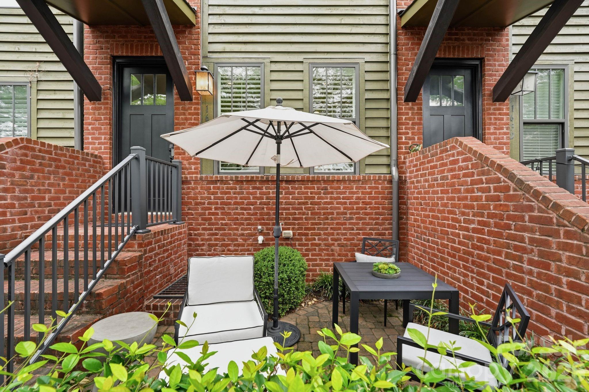 1636 Kenilworth Avenue — Charlotte