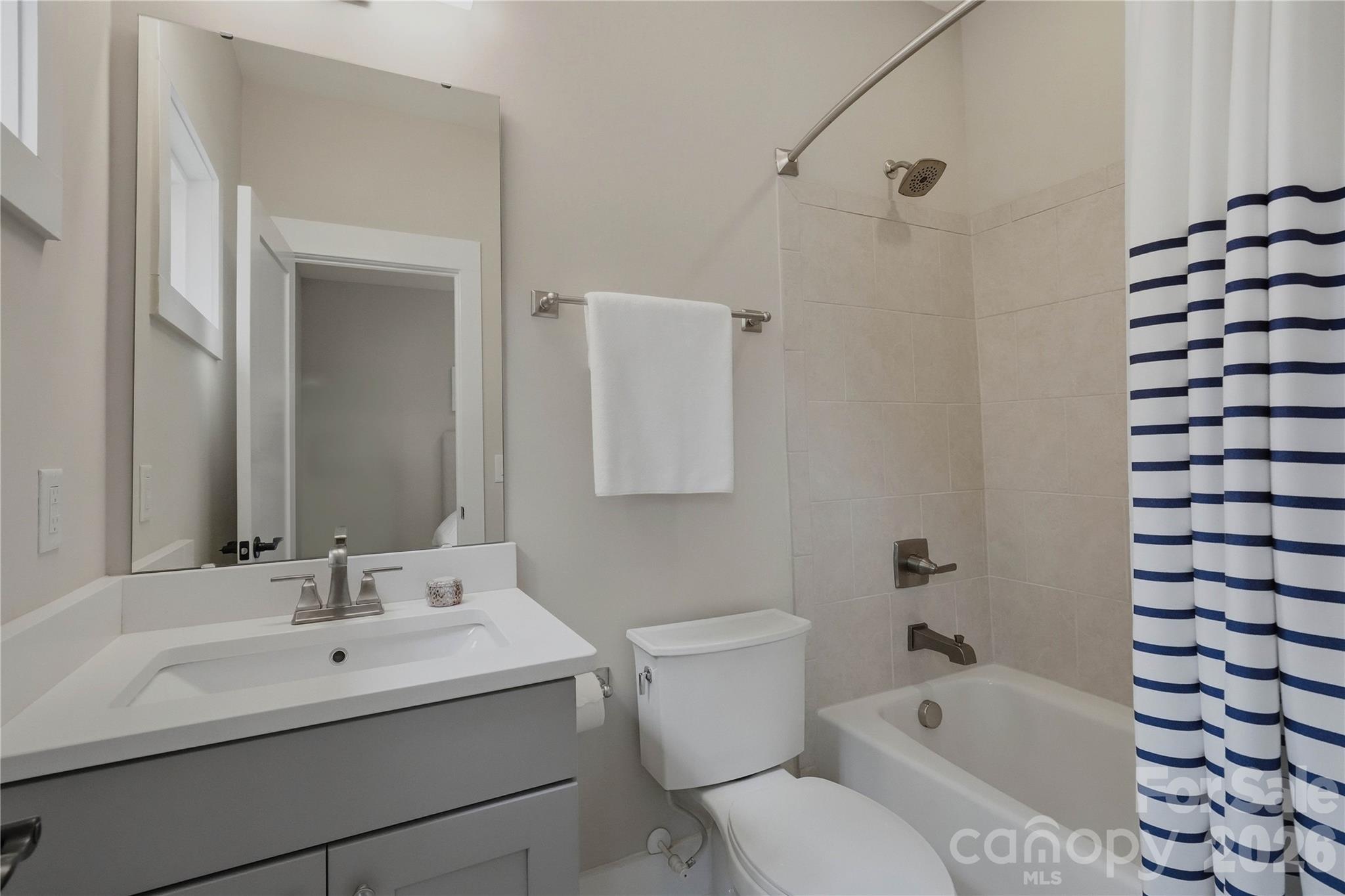 1636 Kenilworth Avenue — Charlotte