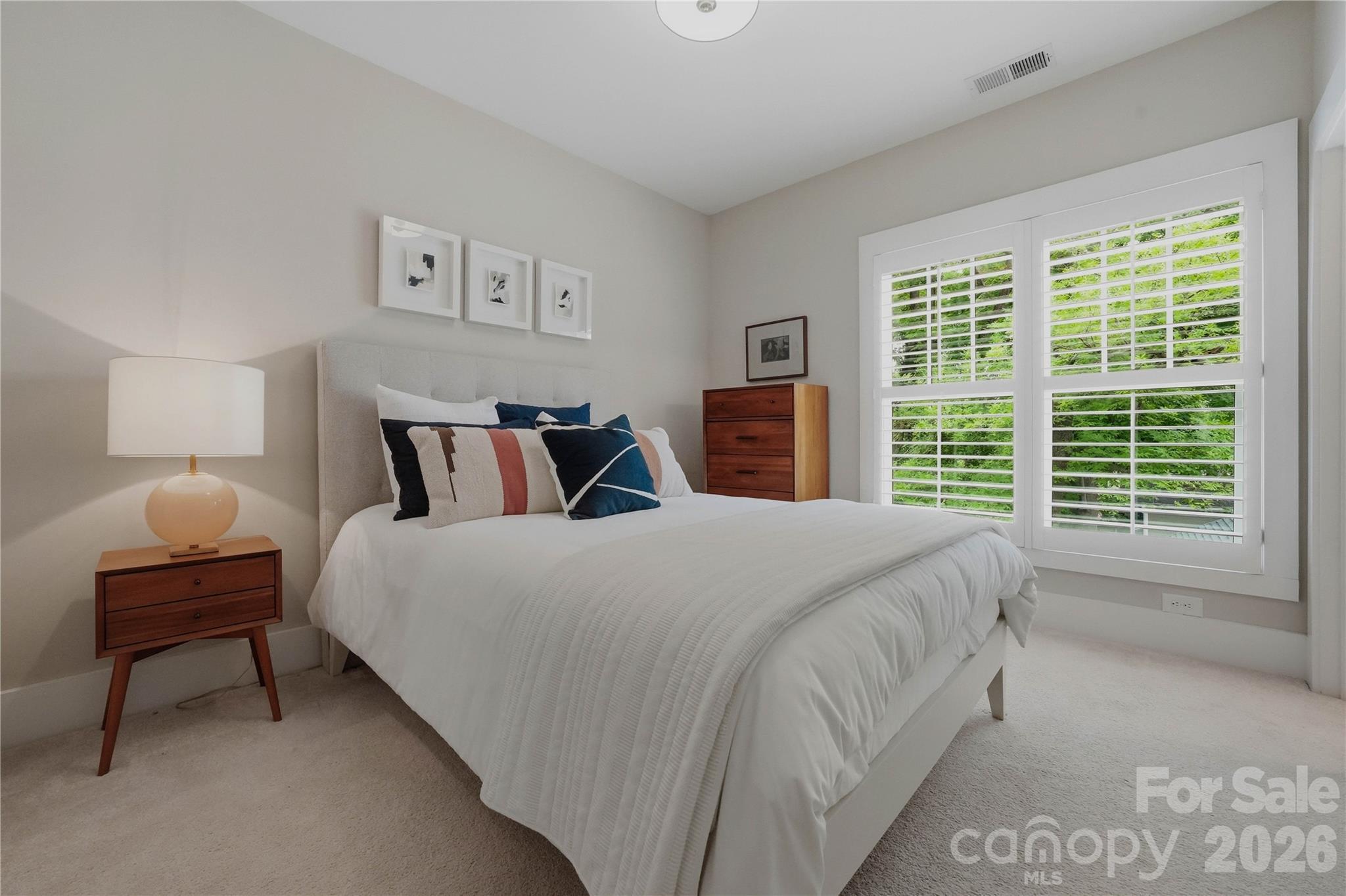 1636 Kenilworth Avenue — Charlotte