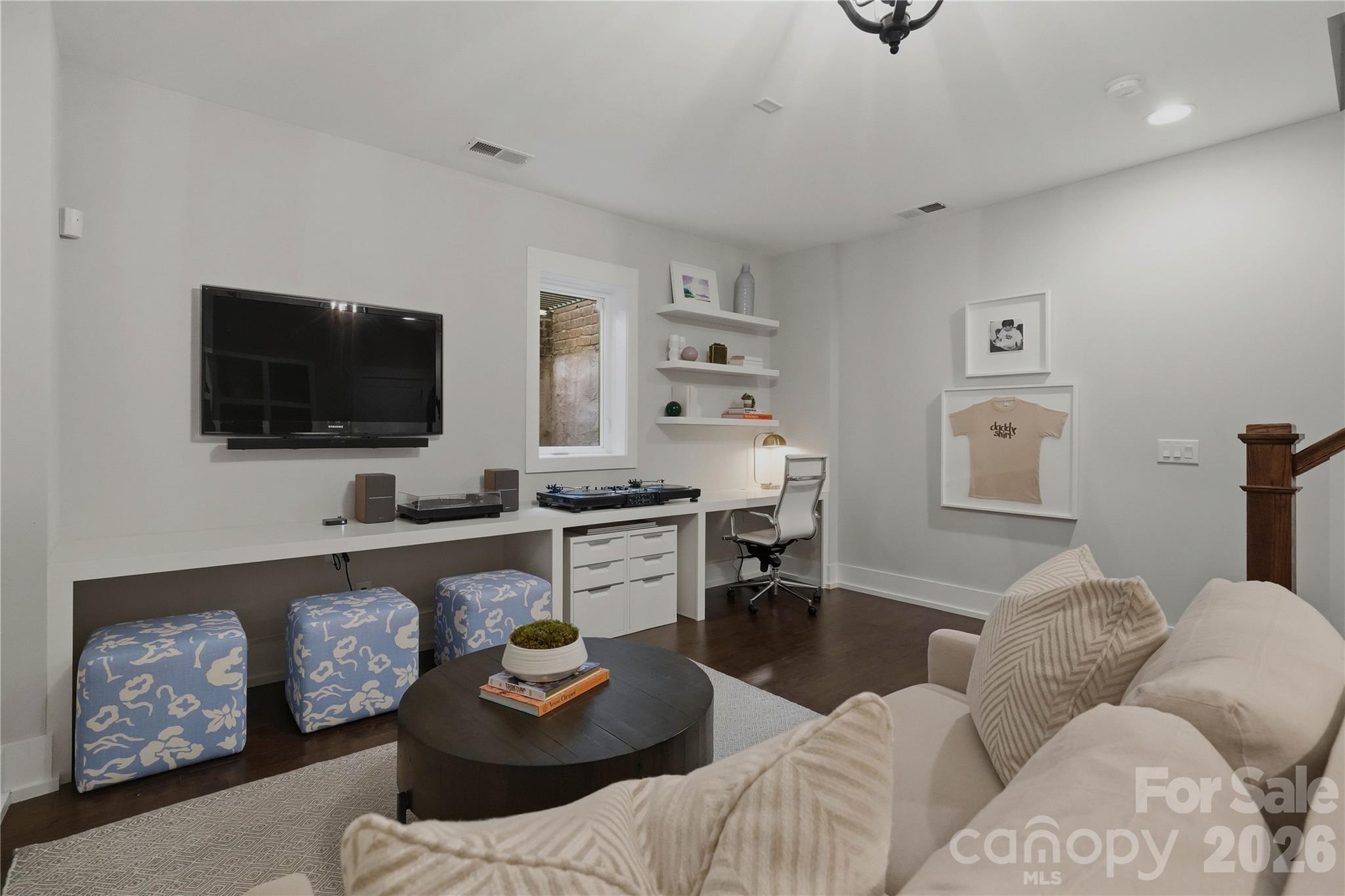 1636 Kenilworth Avenue — Charlotte