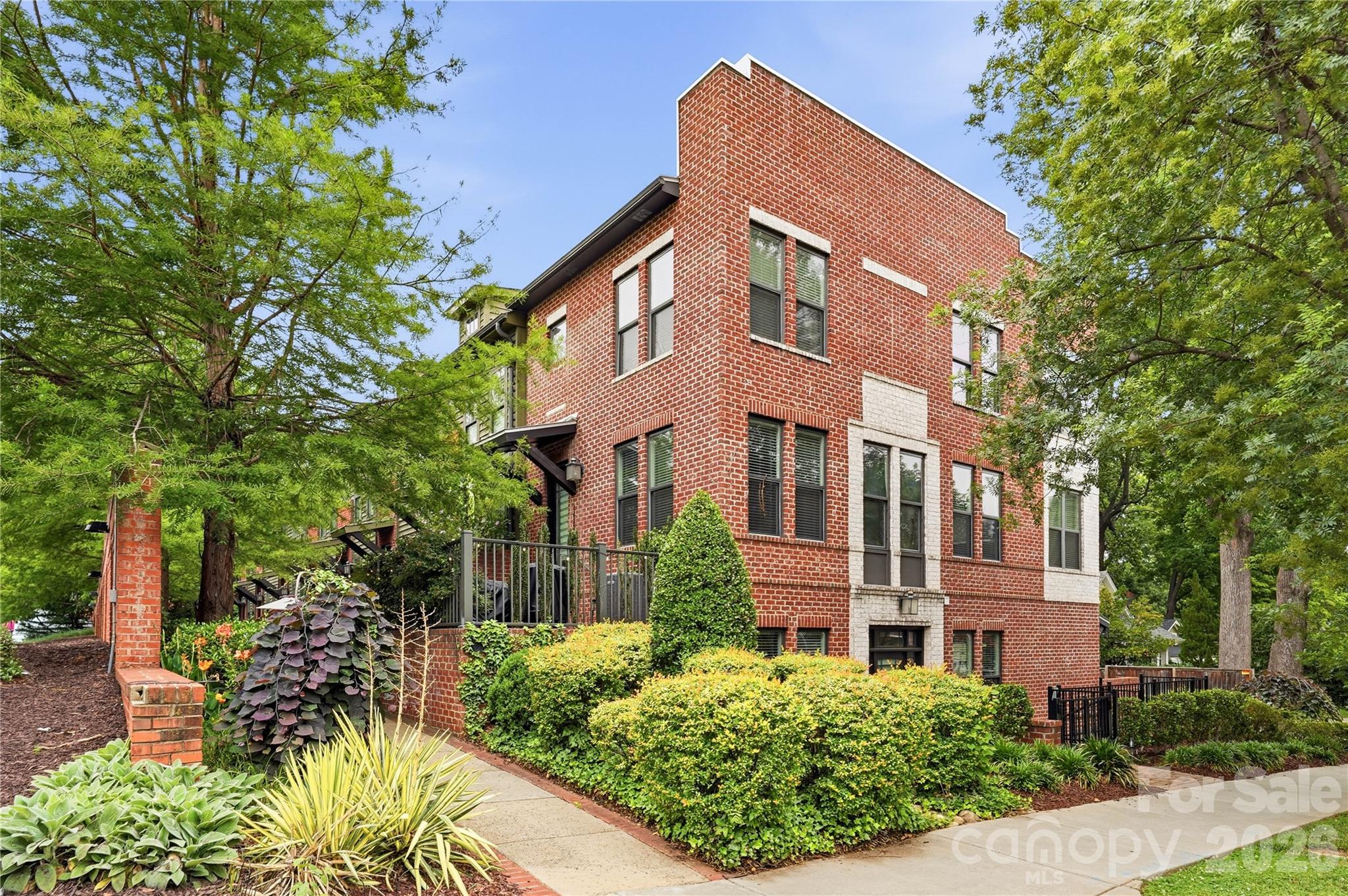 1636 Kenilworth Avenue — Charlotte