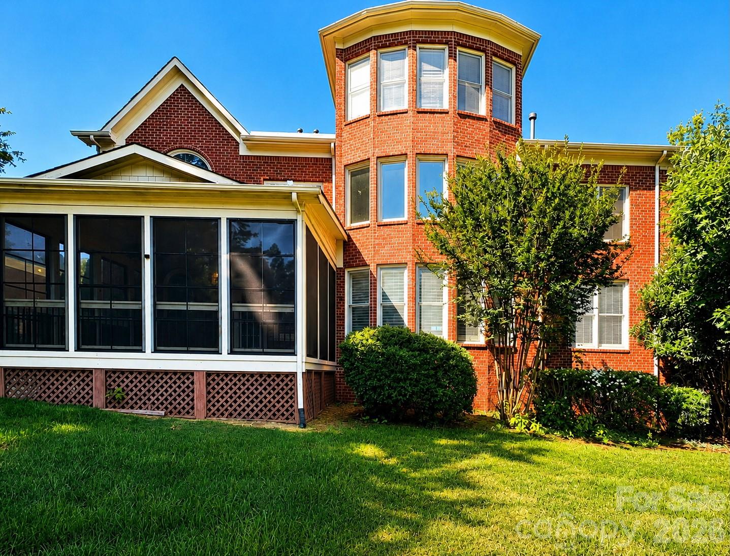 7010 Stanbury Drive — Matthews