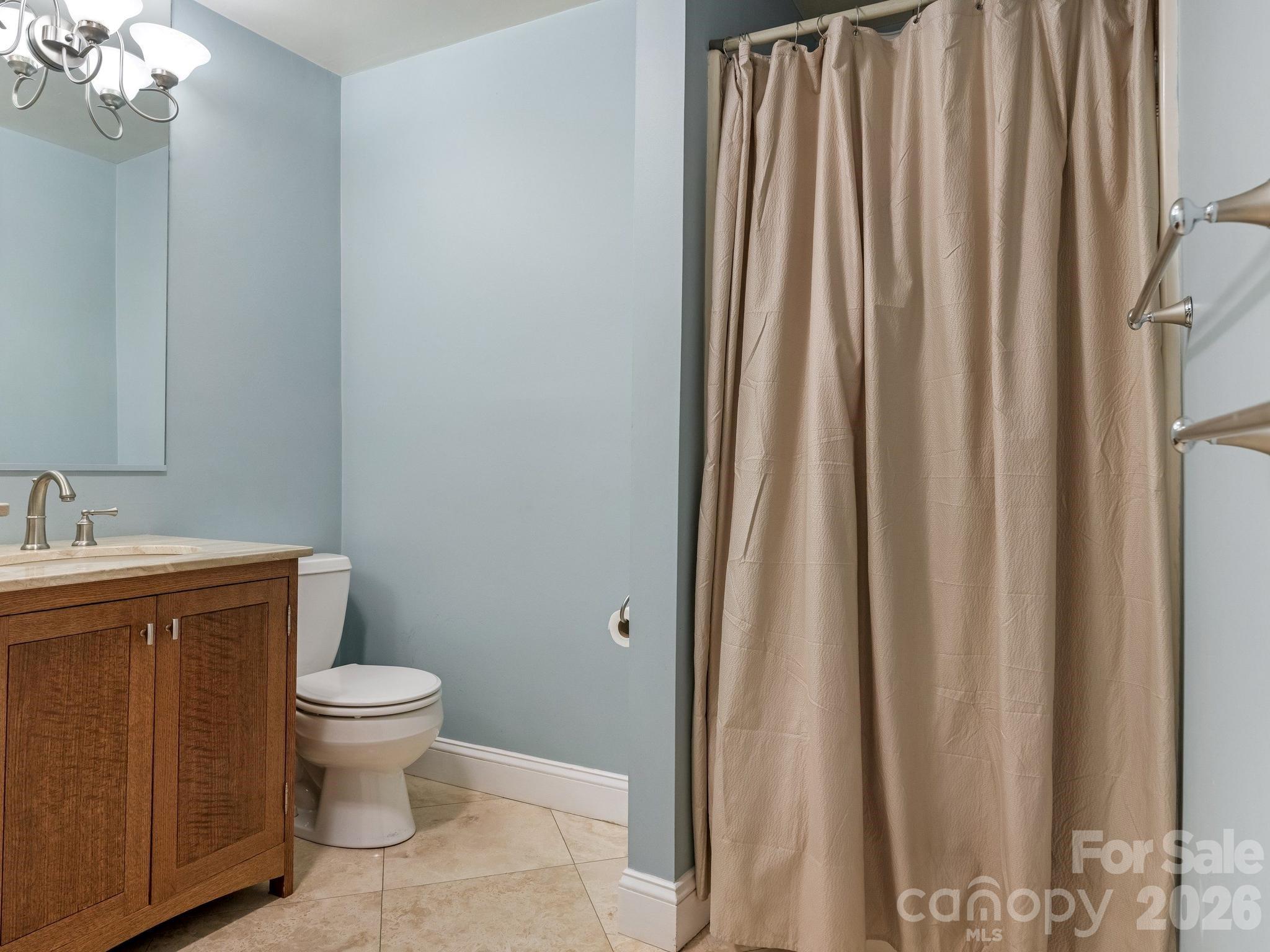 5634 Wedgewood Drive — Charlotte