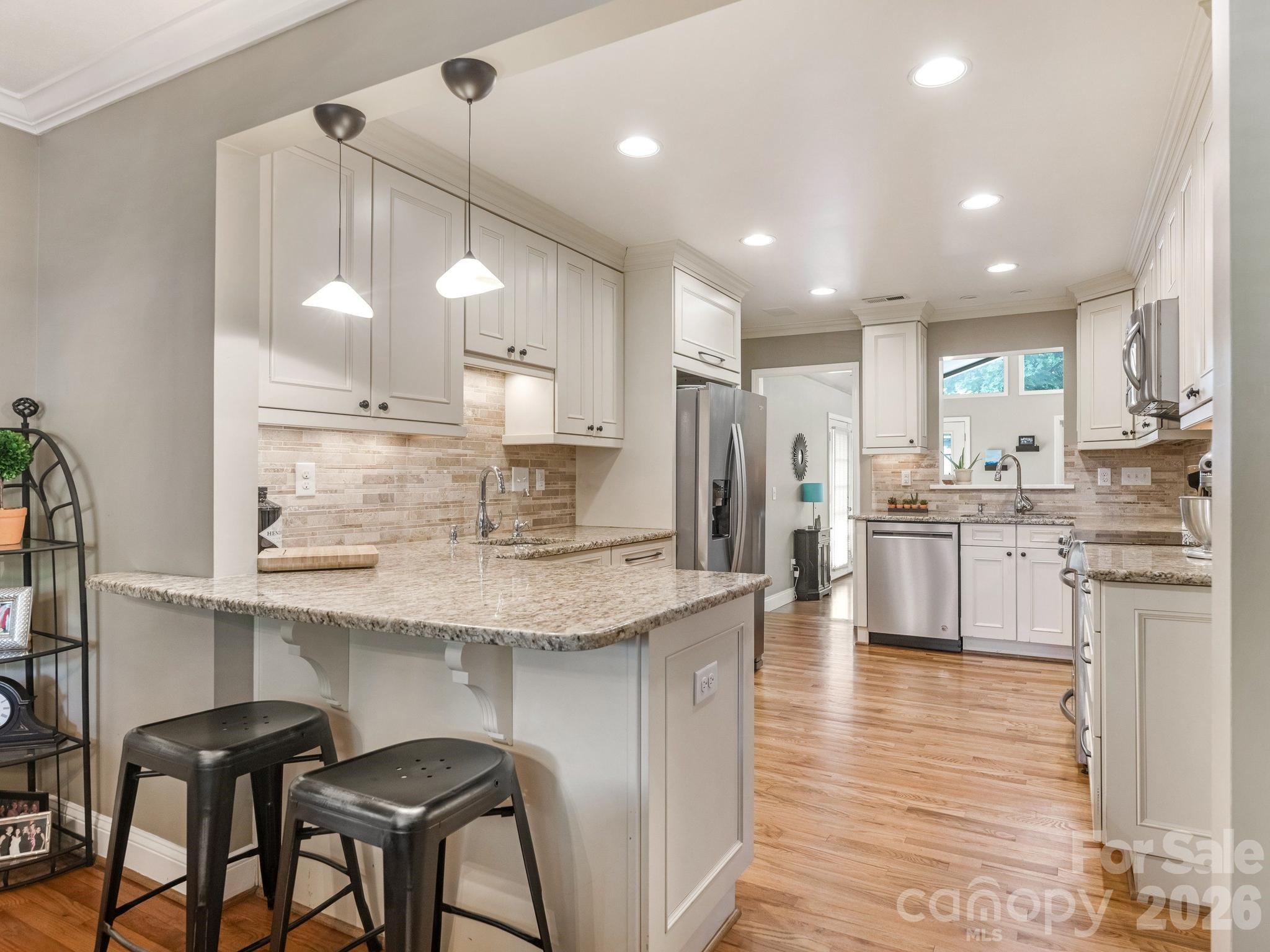 5634 Wedgewood Drive — Charlotte