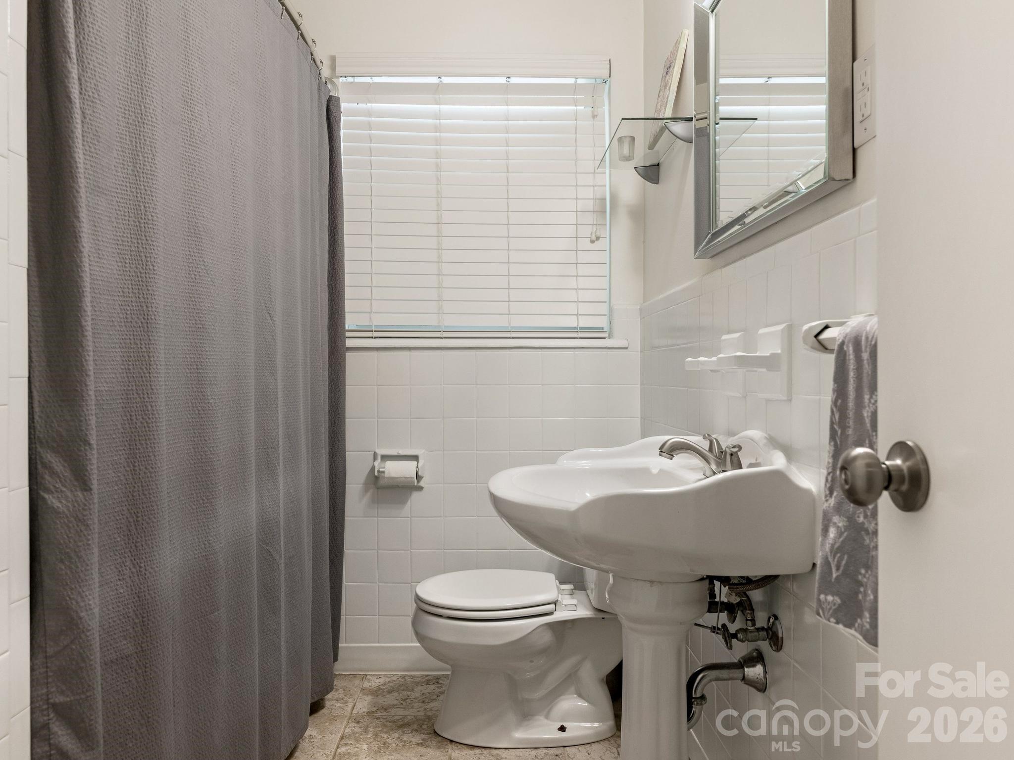 5634 Wedgewood Drive — Charlotte