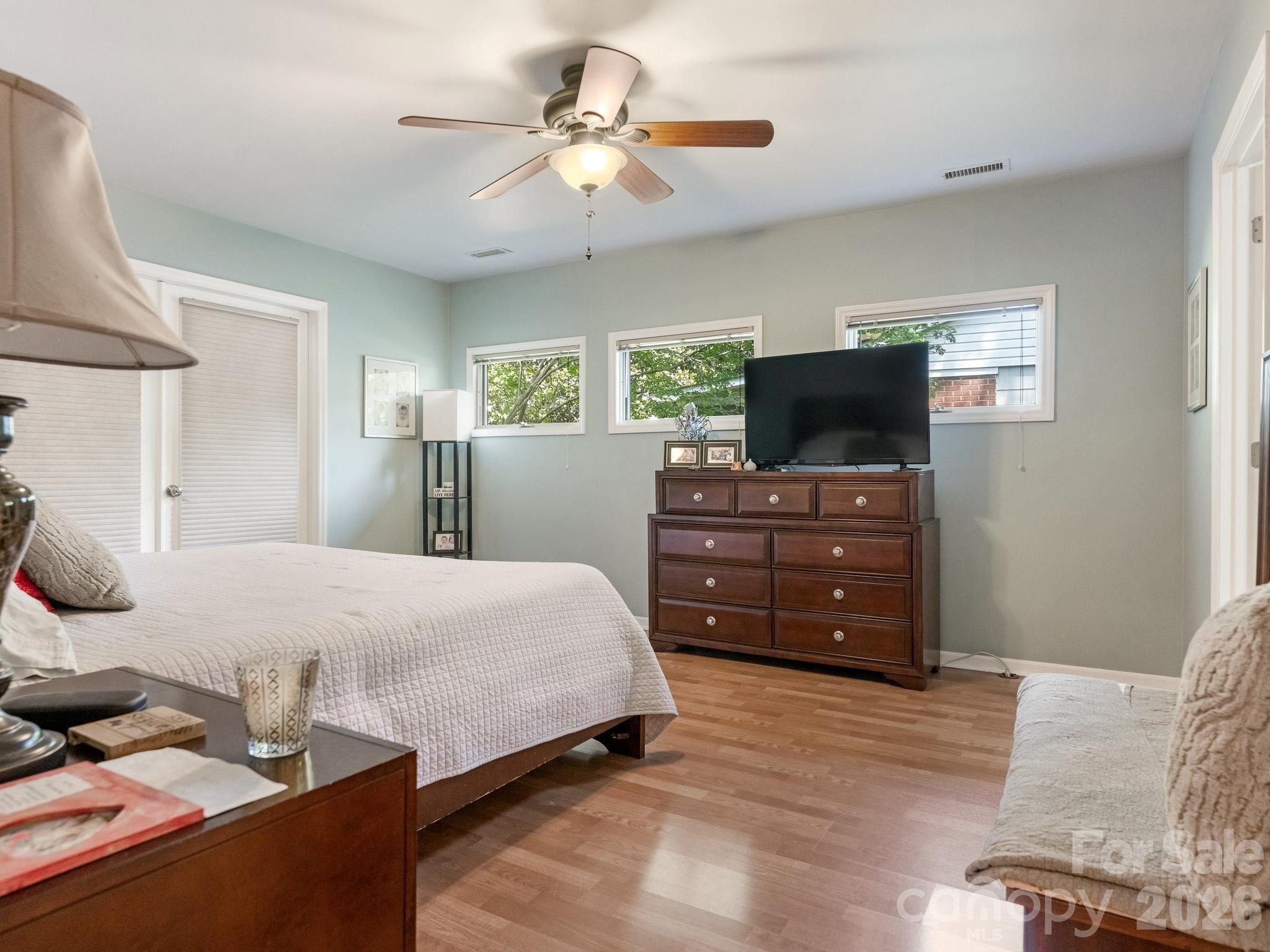 5634 Wedgewood Drive — Charlotte