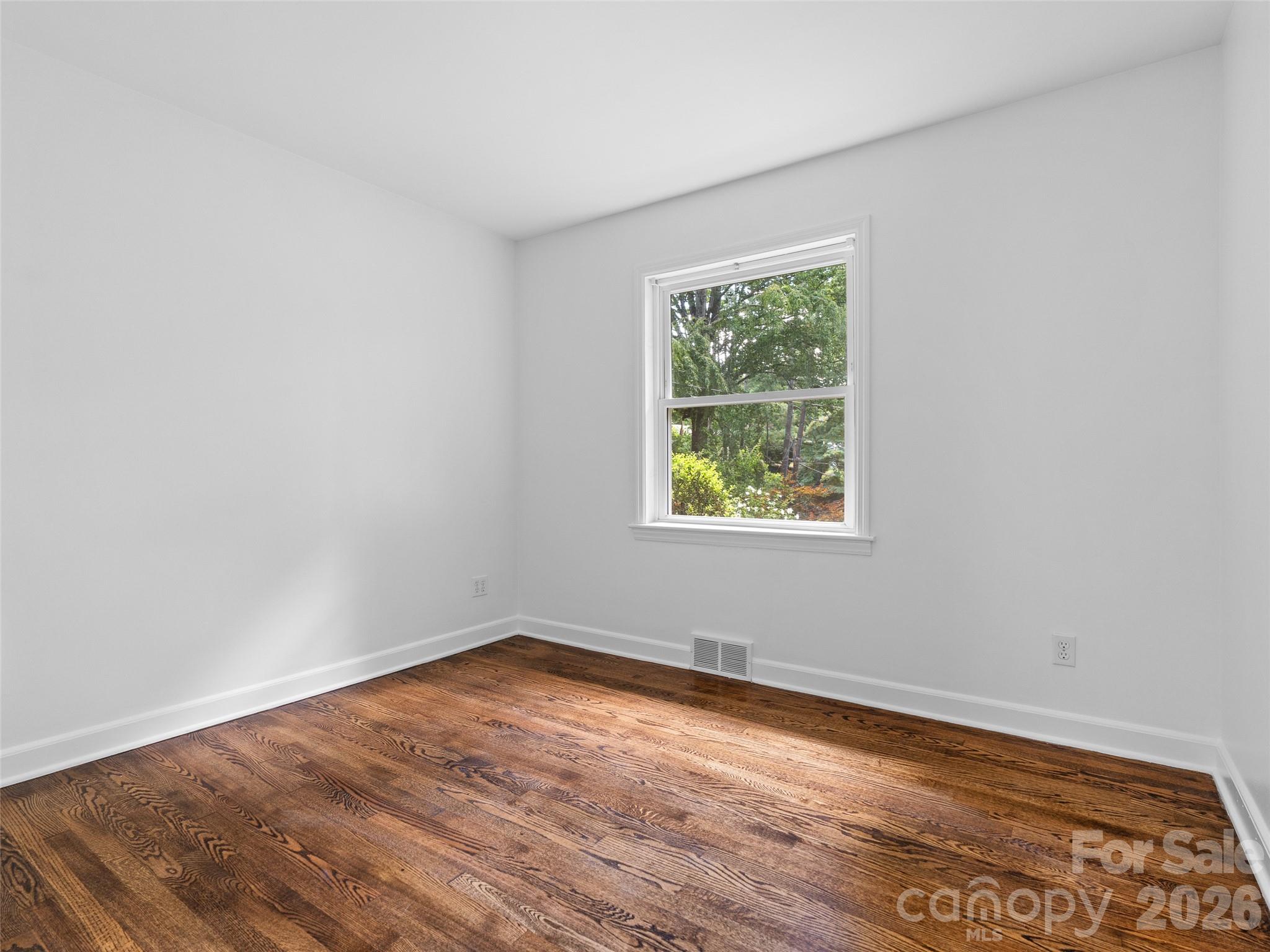 41 Pinehurst Road — Asheville