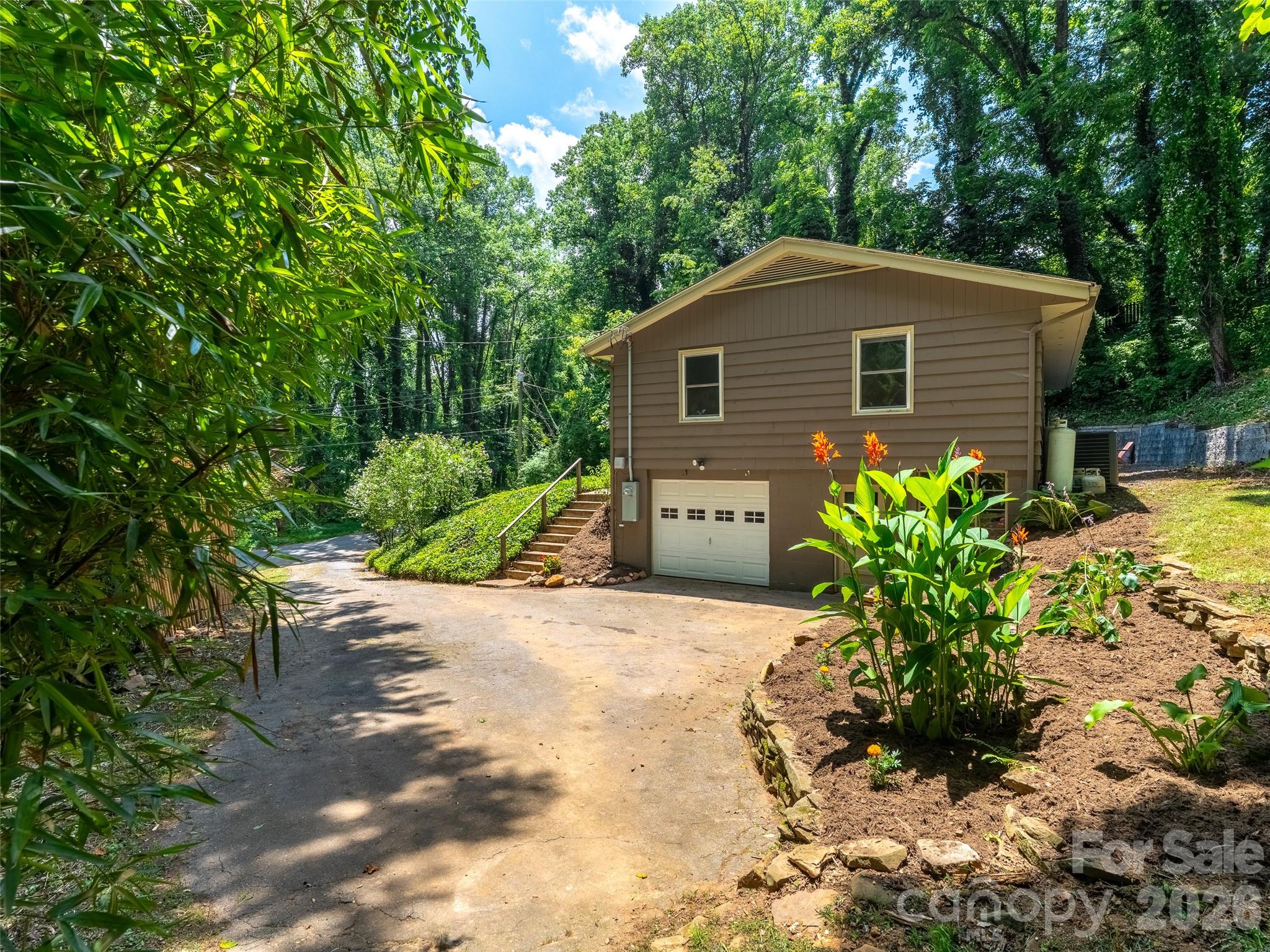 41 Pinehurst Road — Asheville