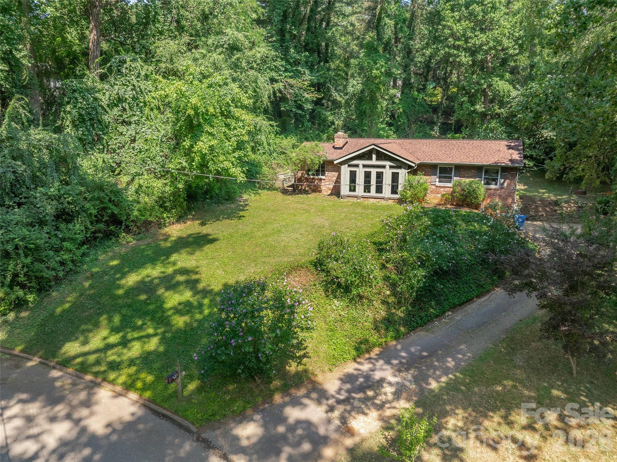 41 Pinehurst Road — Asheville