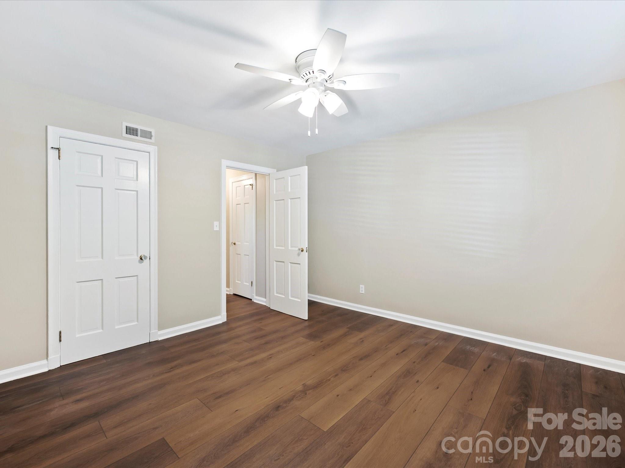 107 S Laurel Avenue #101A — Charlotte