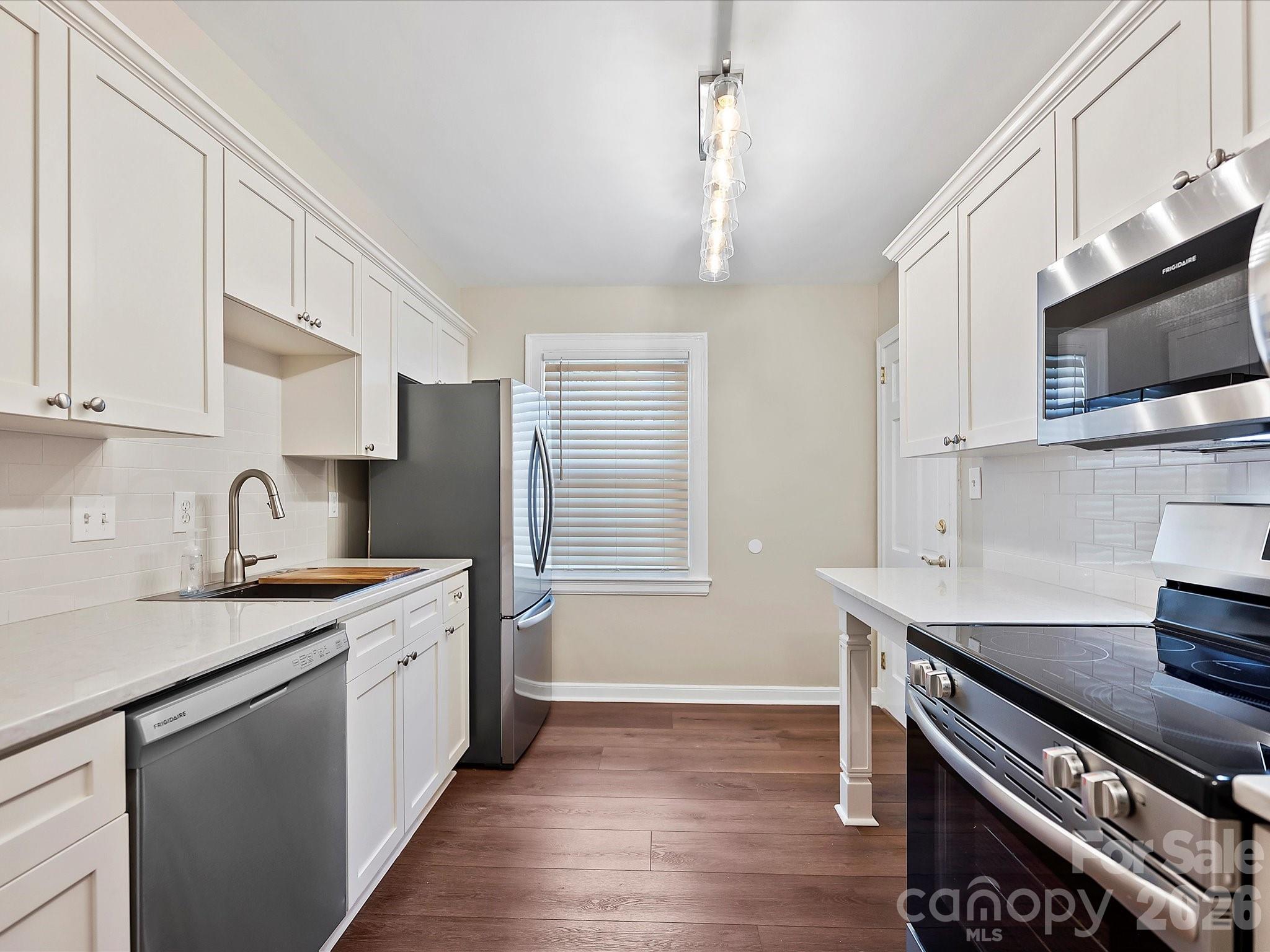 107 S Laurel Avenue #101A — Charlotte