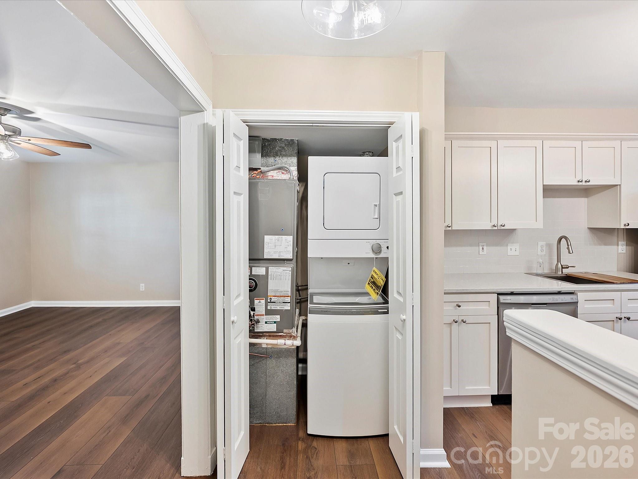 107 S Laurel Avenue #101A — Charlotte