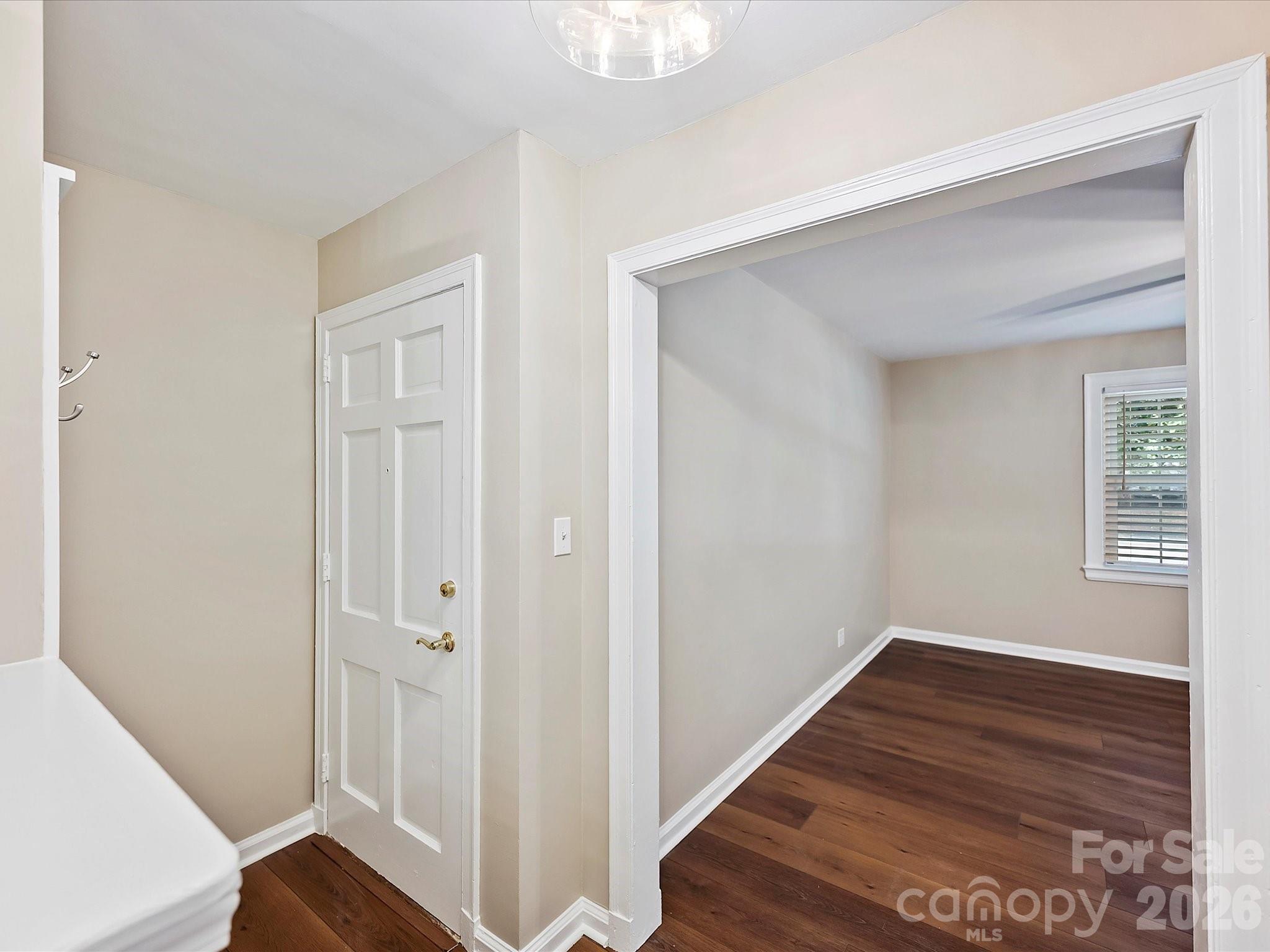 107 S Laurel Avenue #101A — Charlotte
