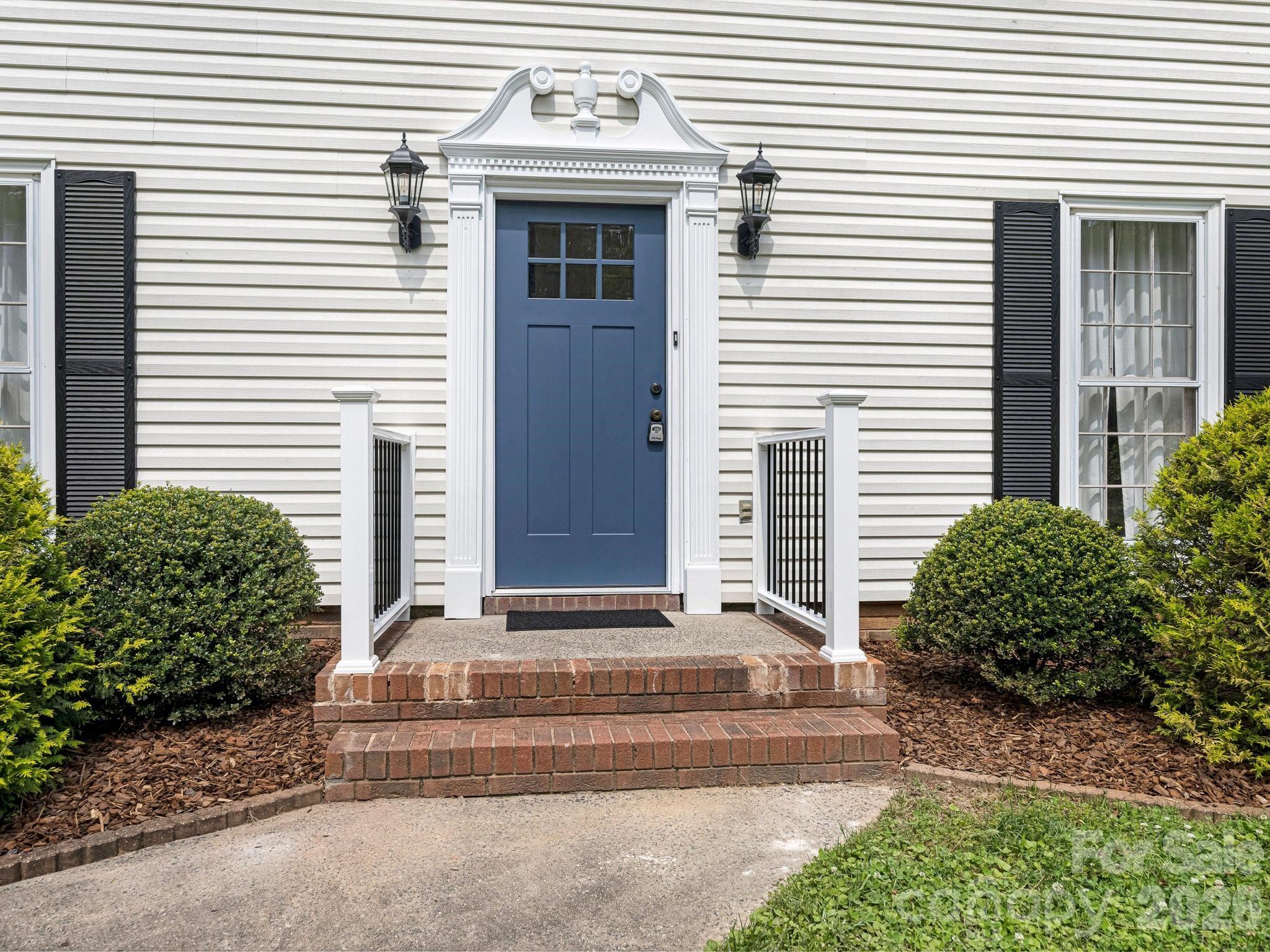 11510 Painted Tree Road — Charlotte