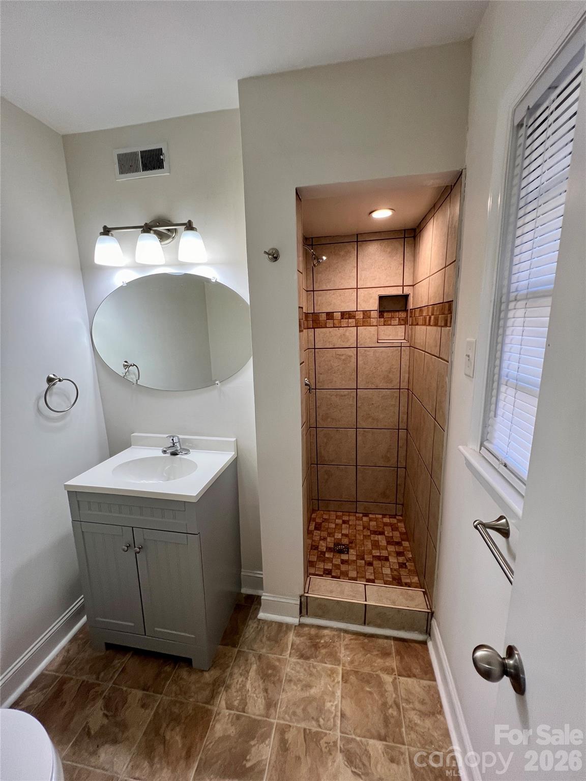 128 Woodlynn Drive — Charlotte