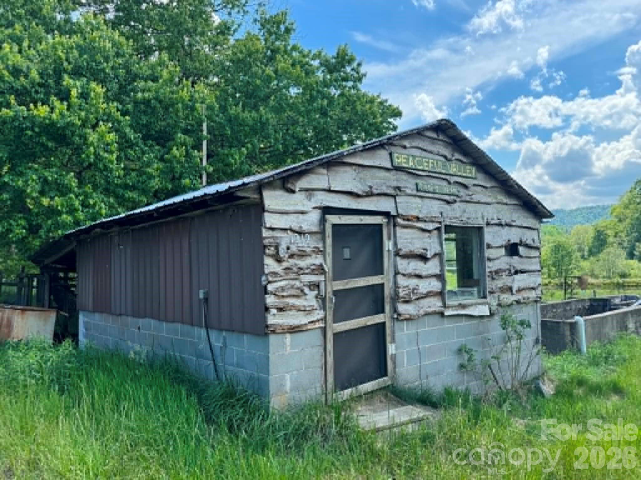 1298 Air Bellows Gap Road — Sparta