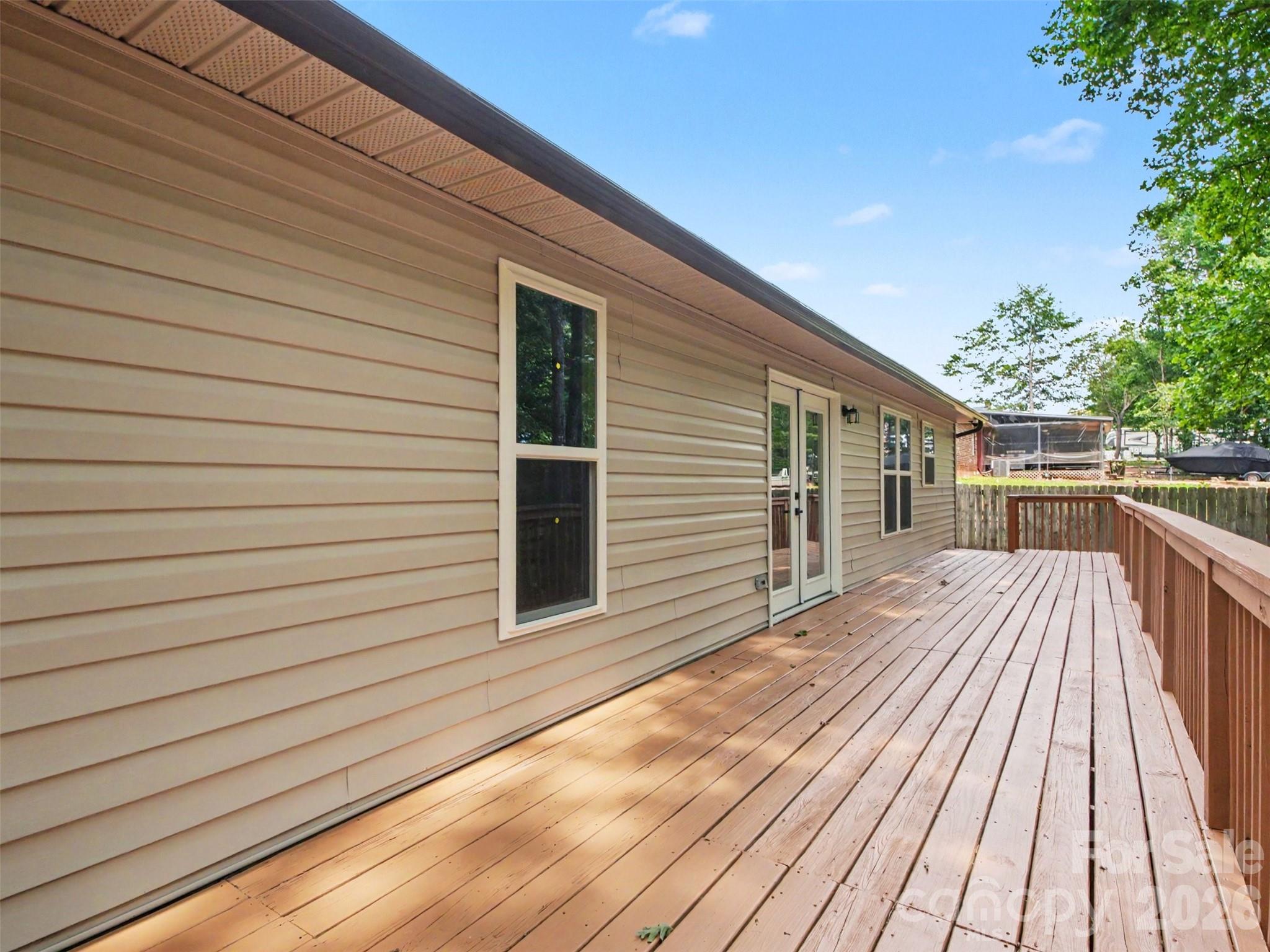 7382 Summit Drive — Denver