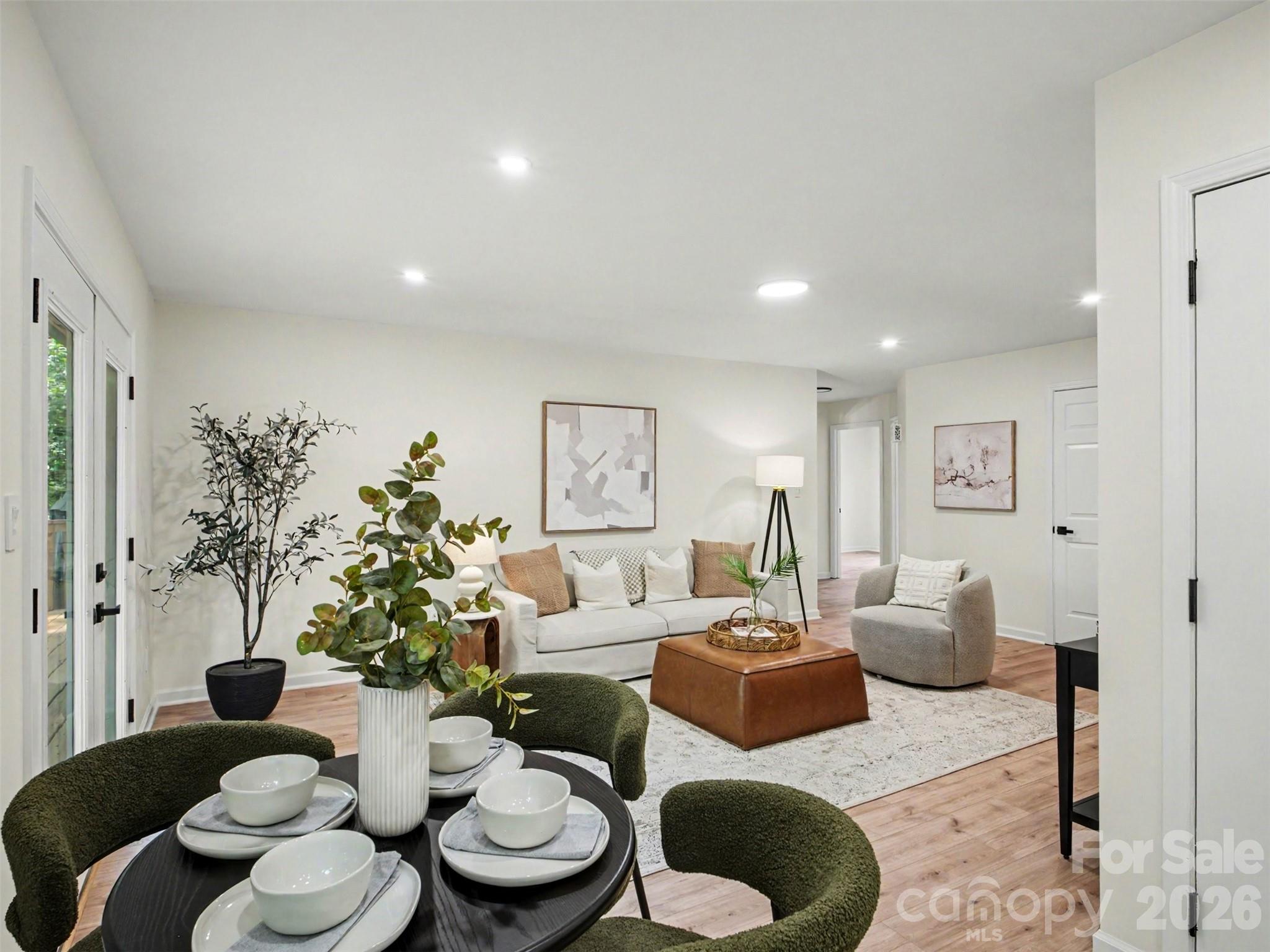 7382 Summit Drive — Denver