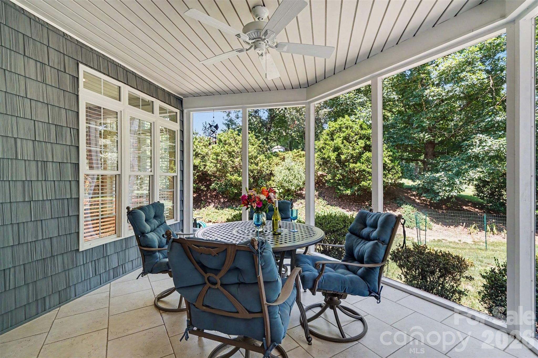 162 Twin Lakes Drive — Statesville