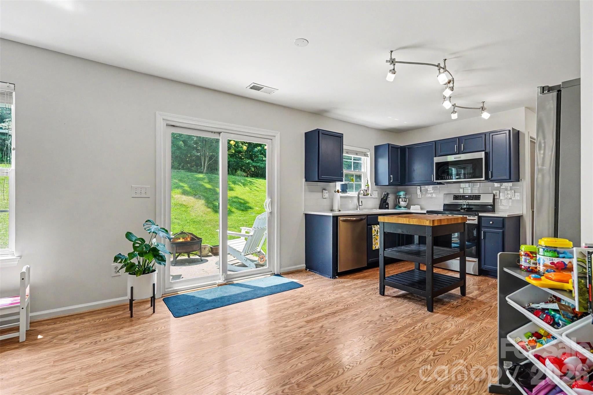 6019 Firethorne Lane — Concord