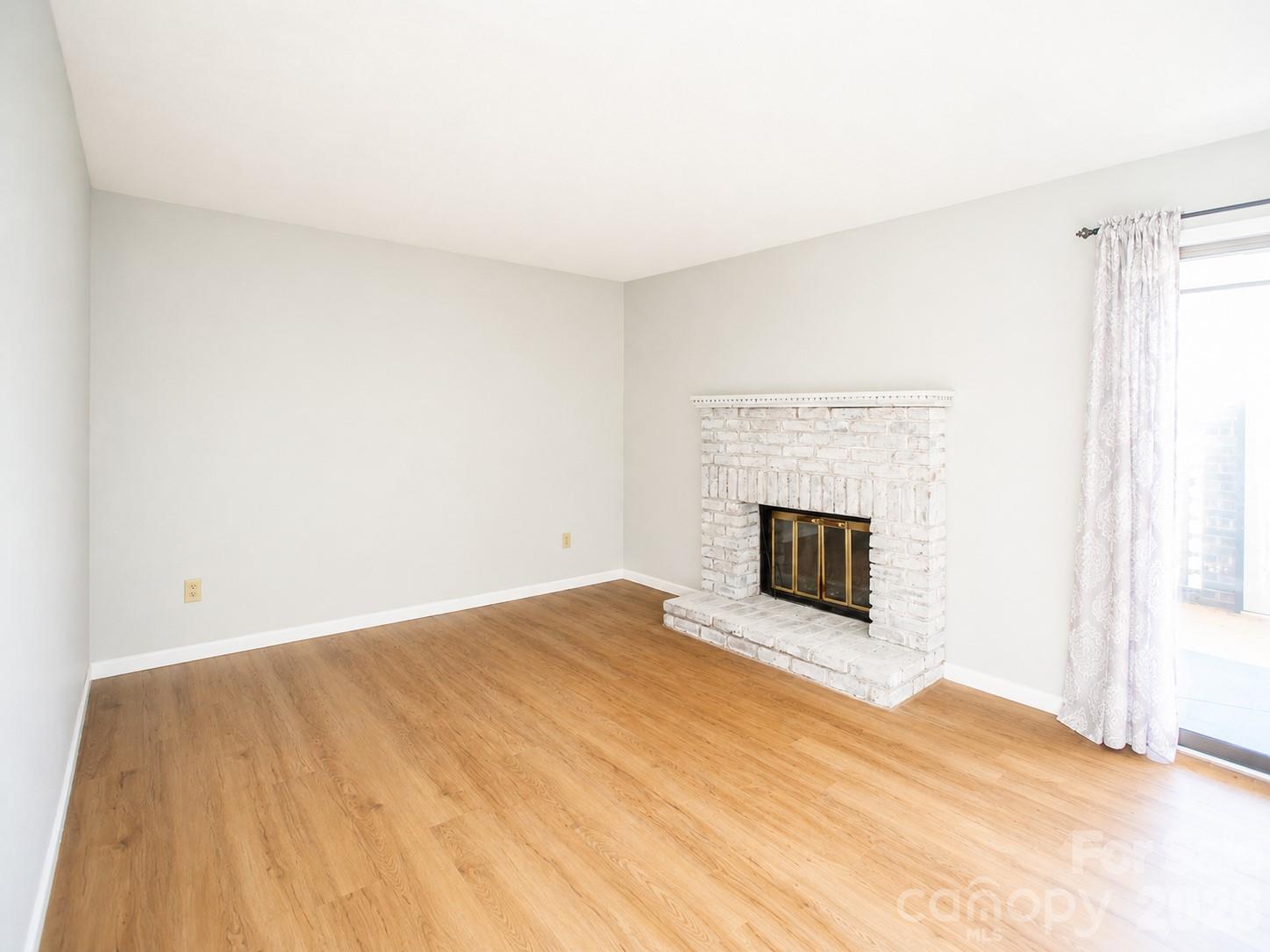 1330 5th Street NE #131 — Hickory