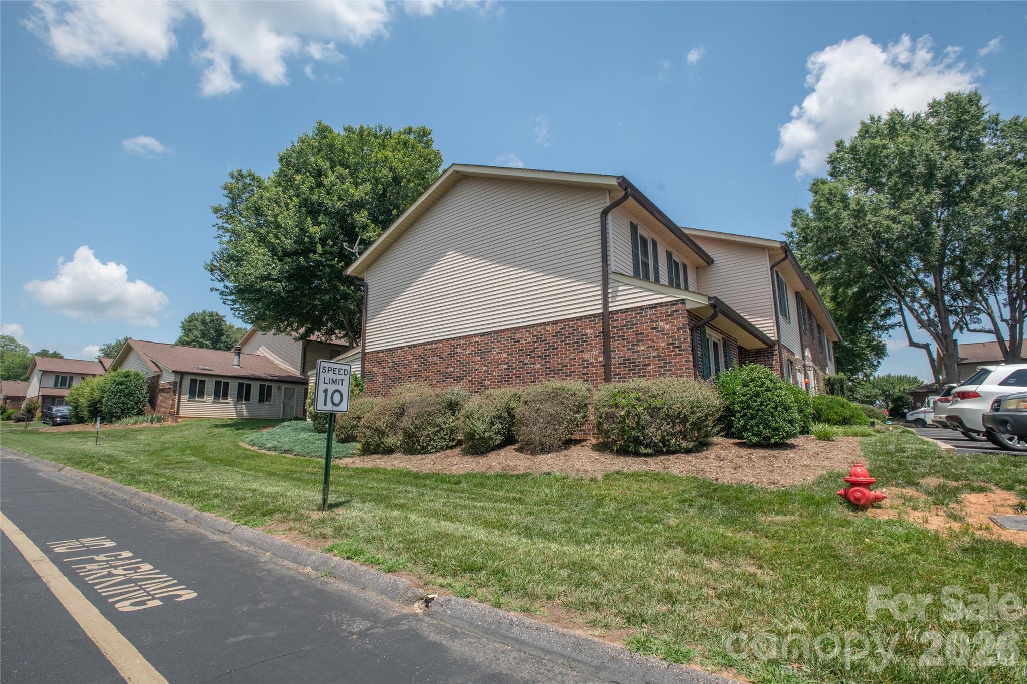 1330 5th Street NE #131 — Hickory