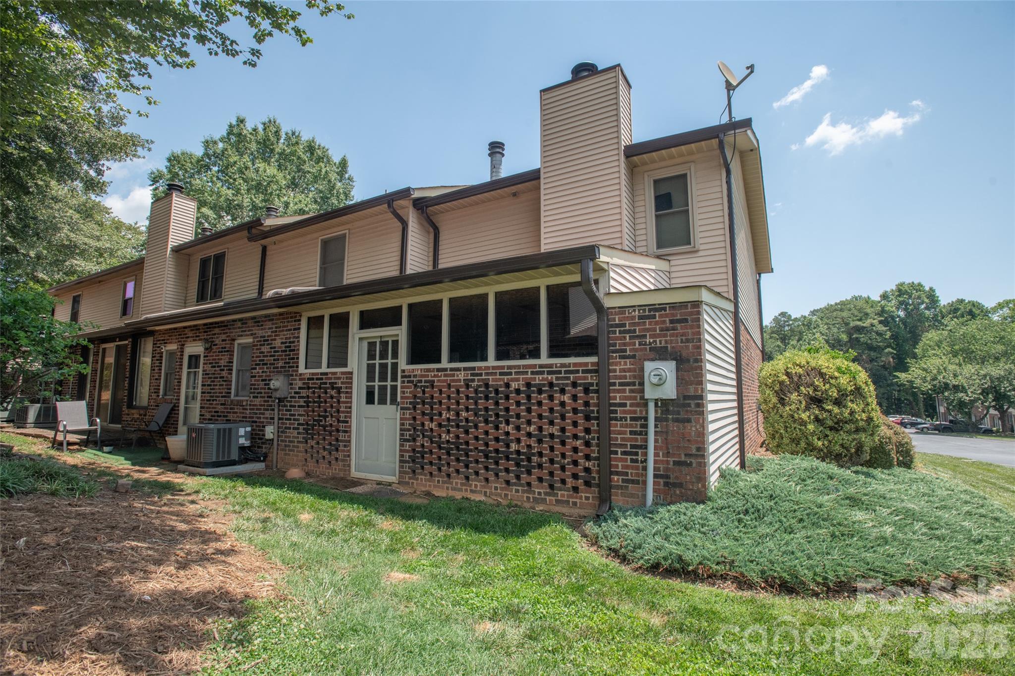 1330 5th Street NE #131 — Hickory