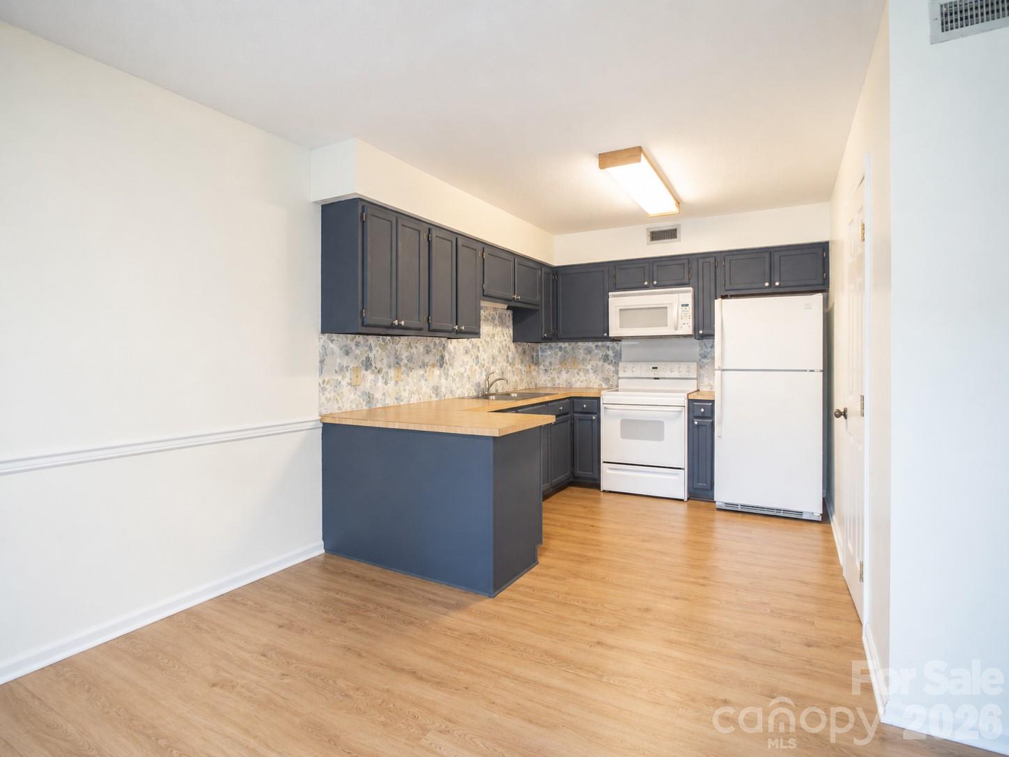 1330 5th Street NE #131 — Hickory
