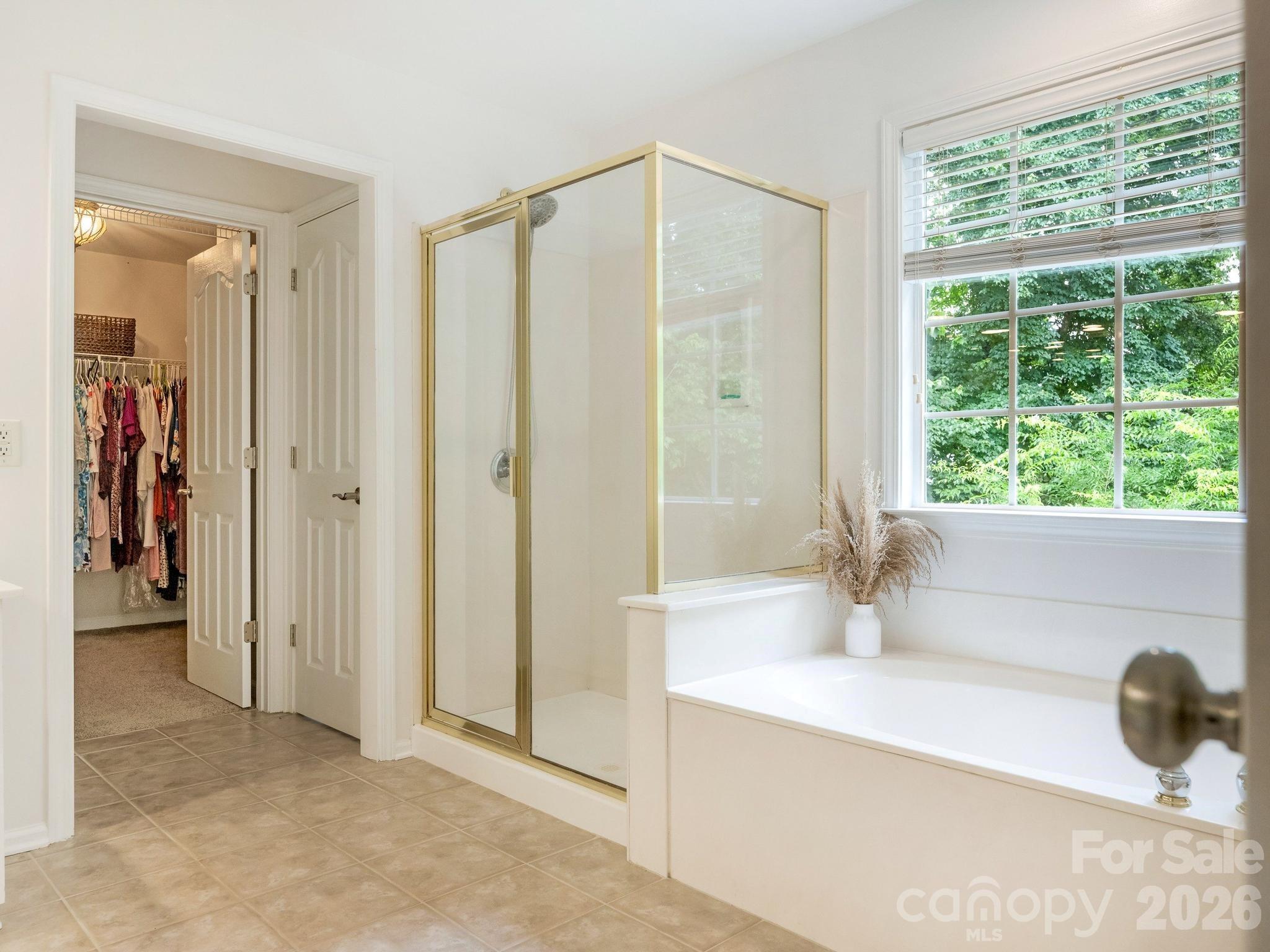 6807 Guinevere Drive — Charlotte