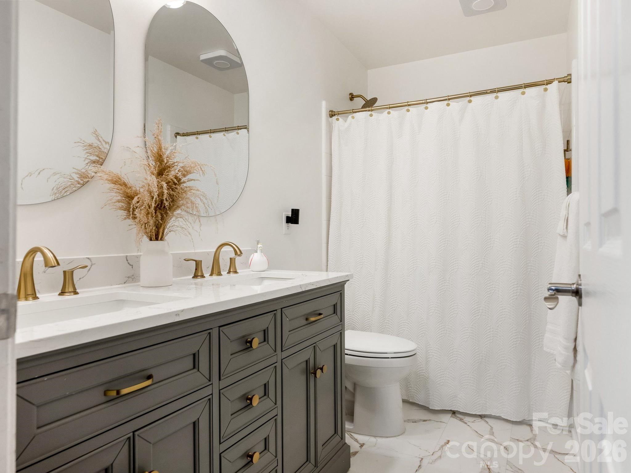 6807 Guinevere Drive — Charlotte