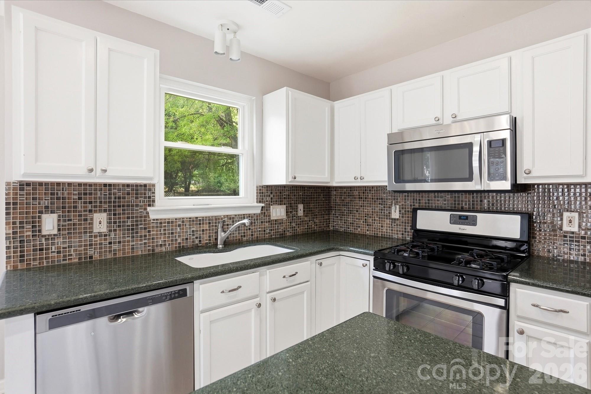 11323 Laurel View Drive — Charlotte