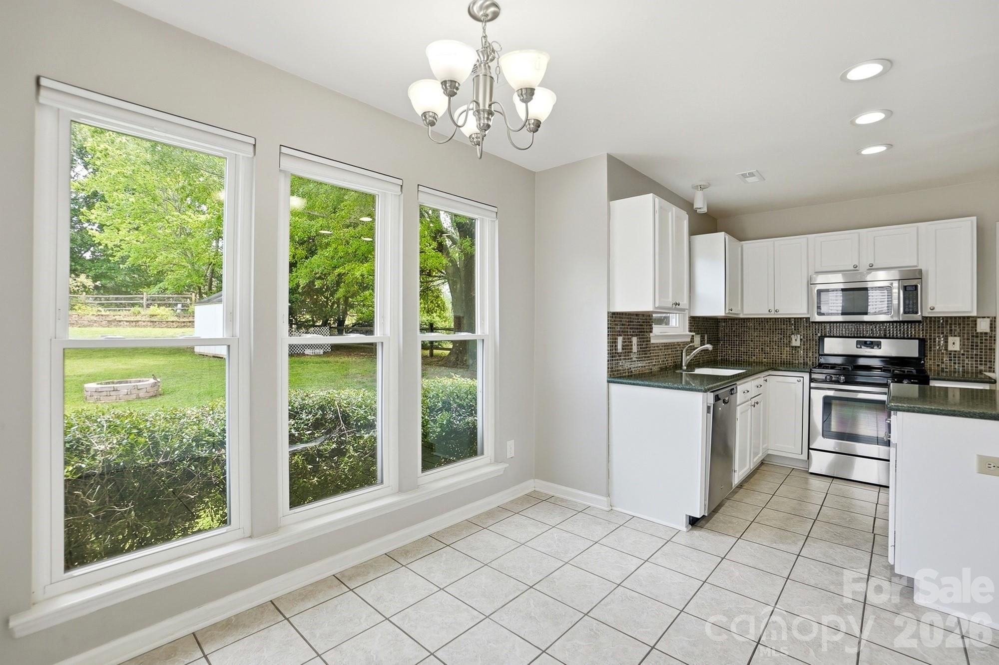 11323 Laurel View Drive — Charlotte
