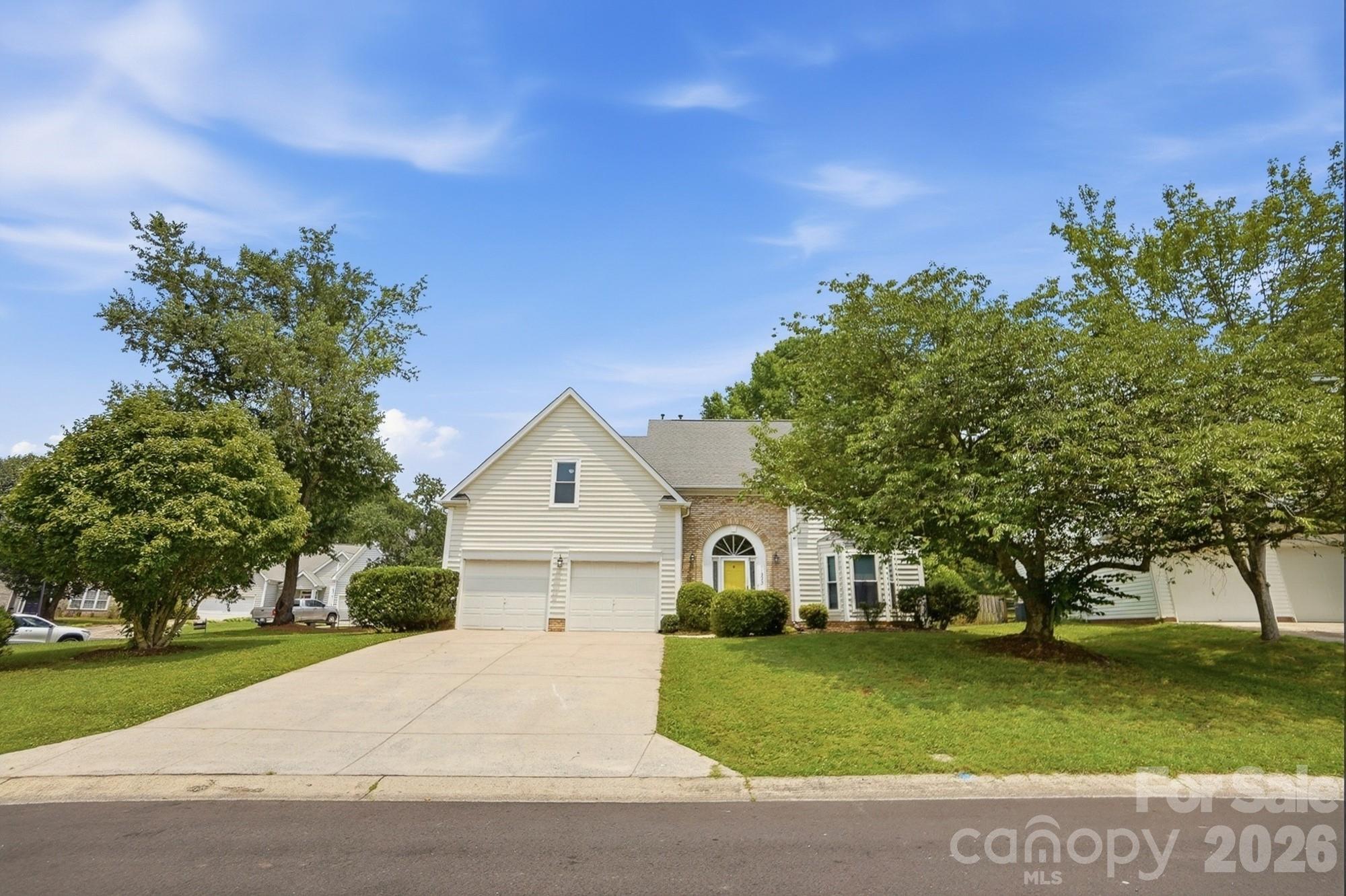 11323 Laurel View Drive — Charlotte