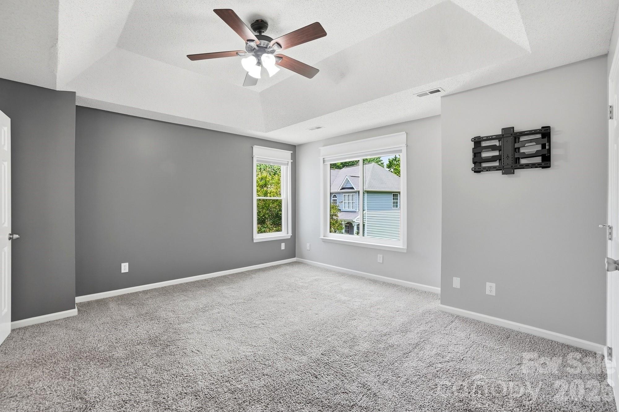 11323 Laurel View Drive — Charlotte
