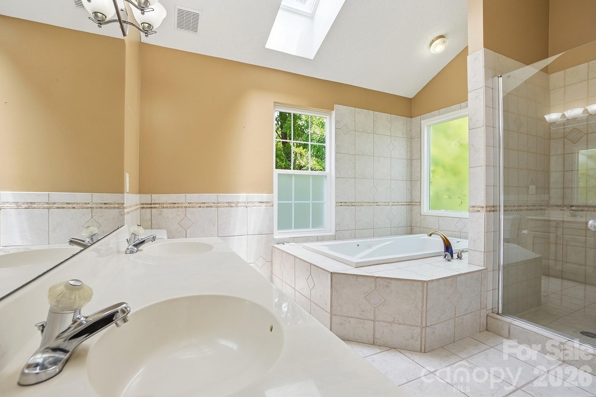 11323 Laurel View Drive — Charlotte