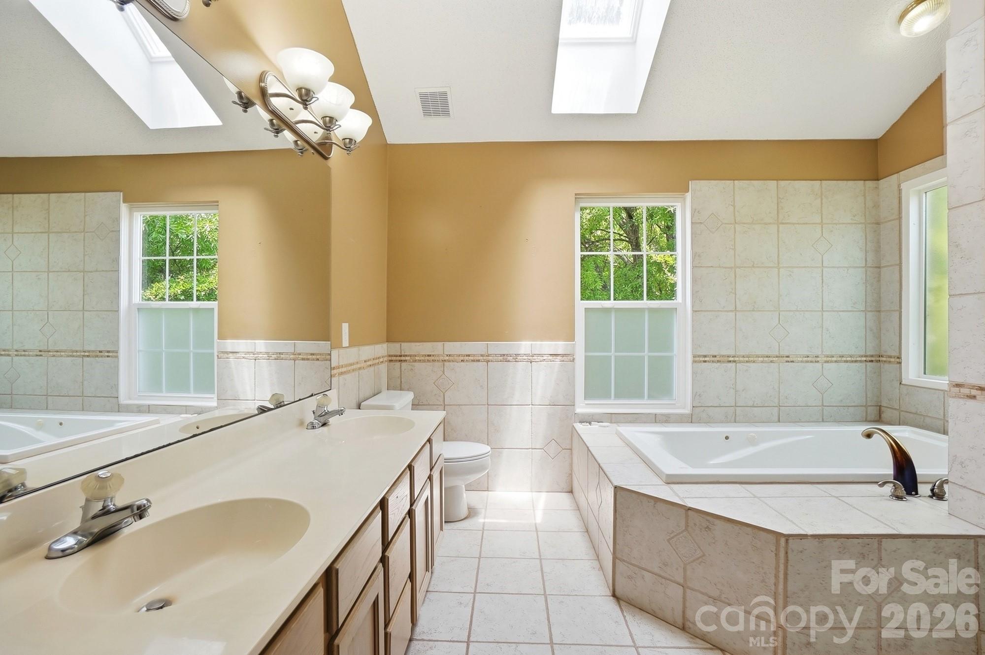 11323 Laurel View Drive — Charlotte