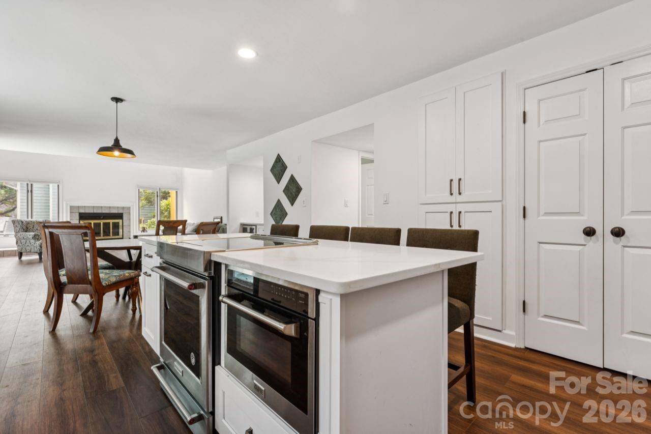 26049 Neptunes Landing — Tega Cay