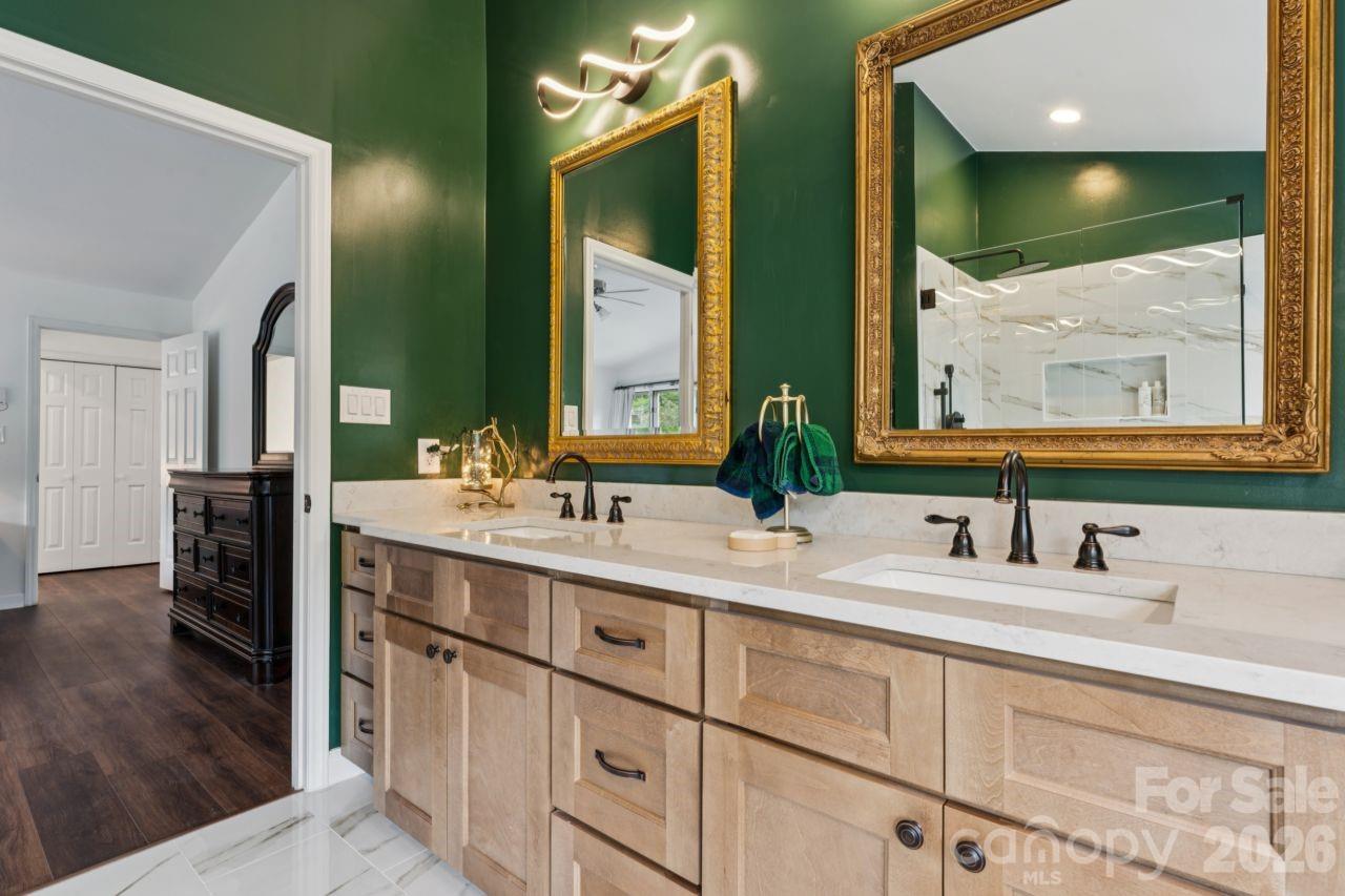 26049 Neptunes Landing — Tega Cay