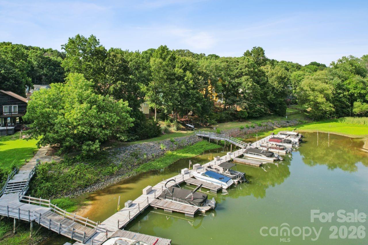 26049 Neptunes Landing — Tega Cay
