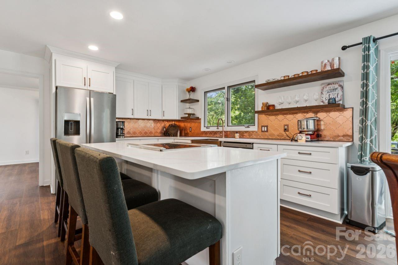 26049 Neptunes Landing — Tega Cay