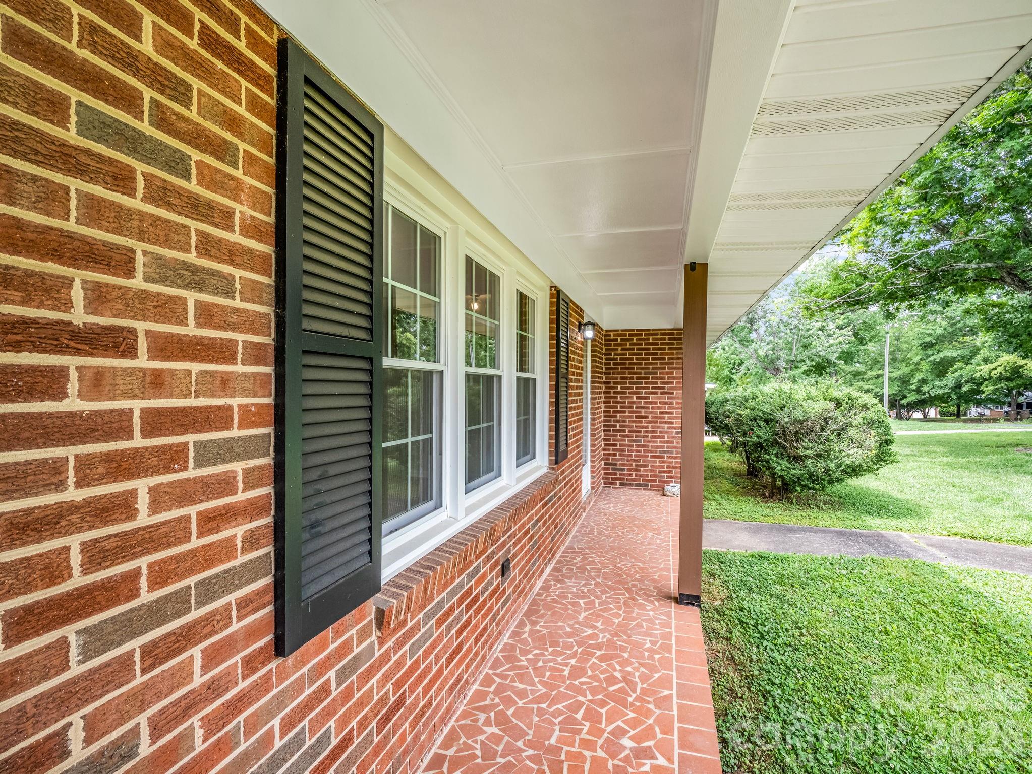 2917 Poplar Circle — Shelby