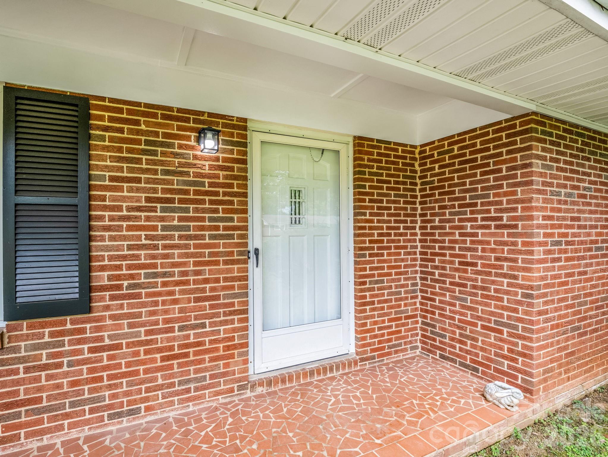 2917 Poplar Circle — Shelby