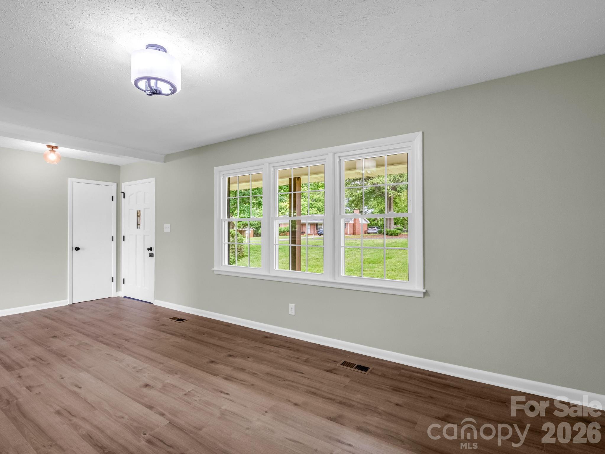 2917 Poplar Circle — Shelby