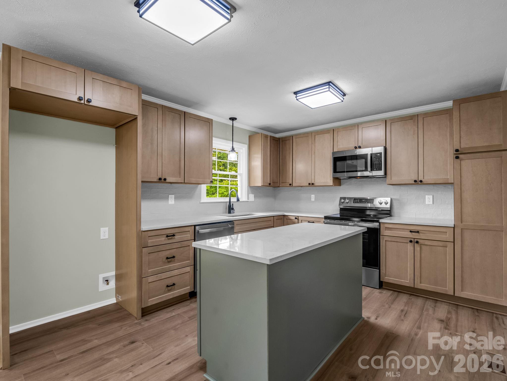 2917 Poplar Circle — Shelby