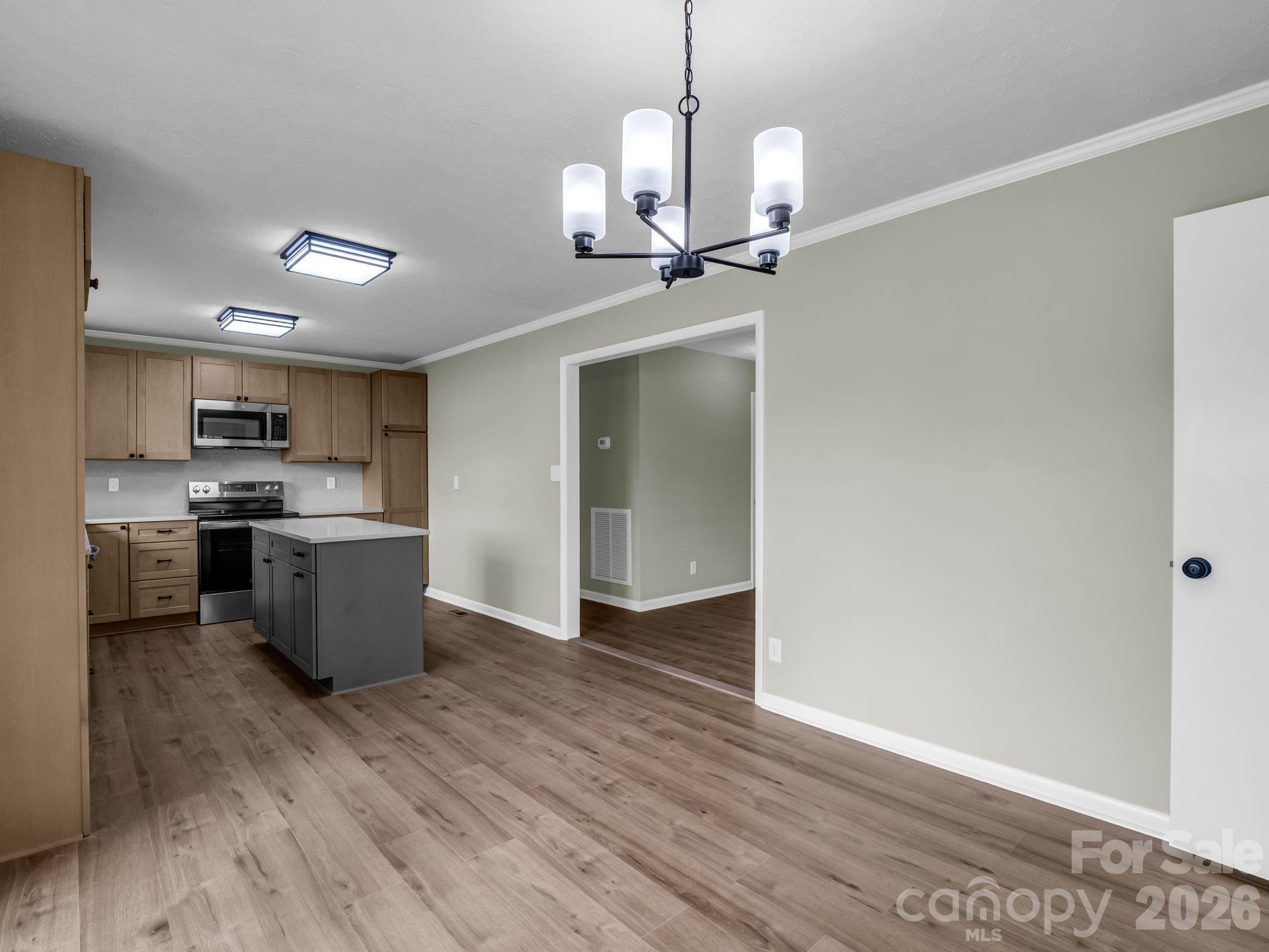 2917 Poplar Circle — Shelby