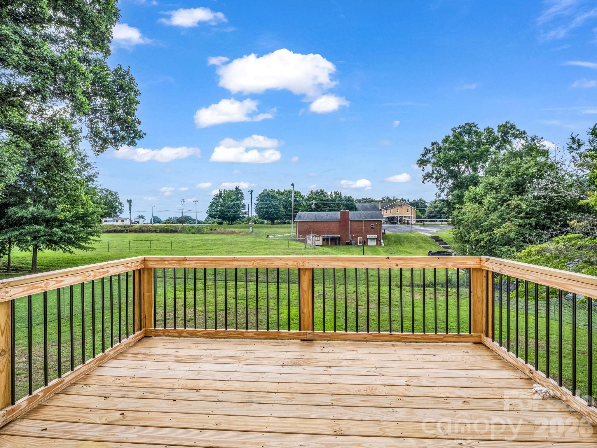 2917 Poplar Circle — Shelby